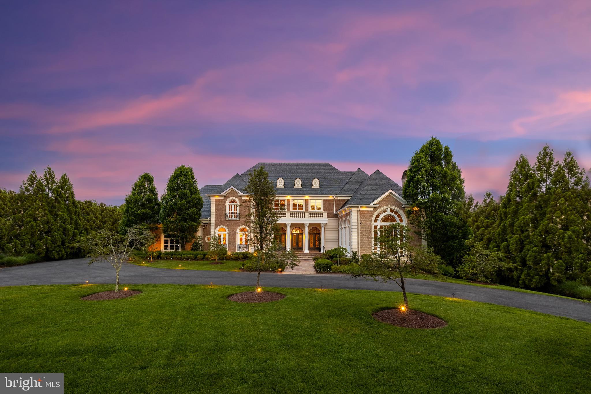 FALCONHURST - Residential