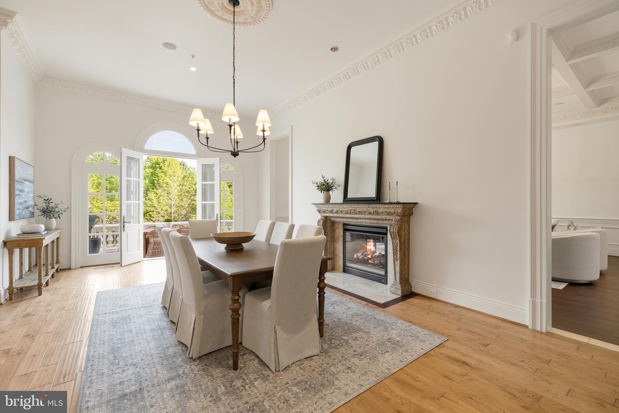 FALCONHURST - Residential