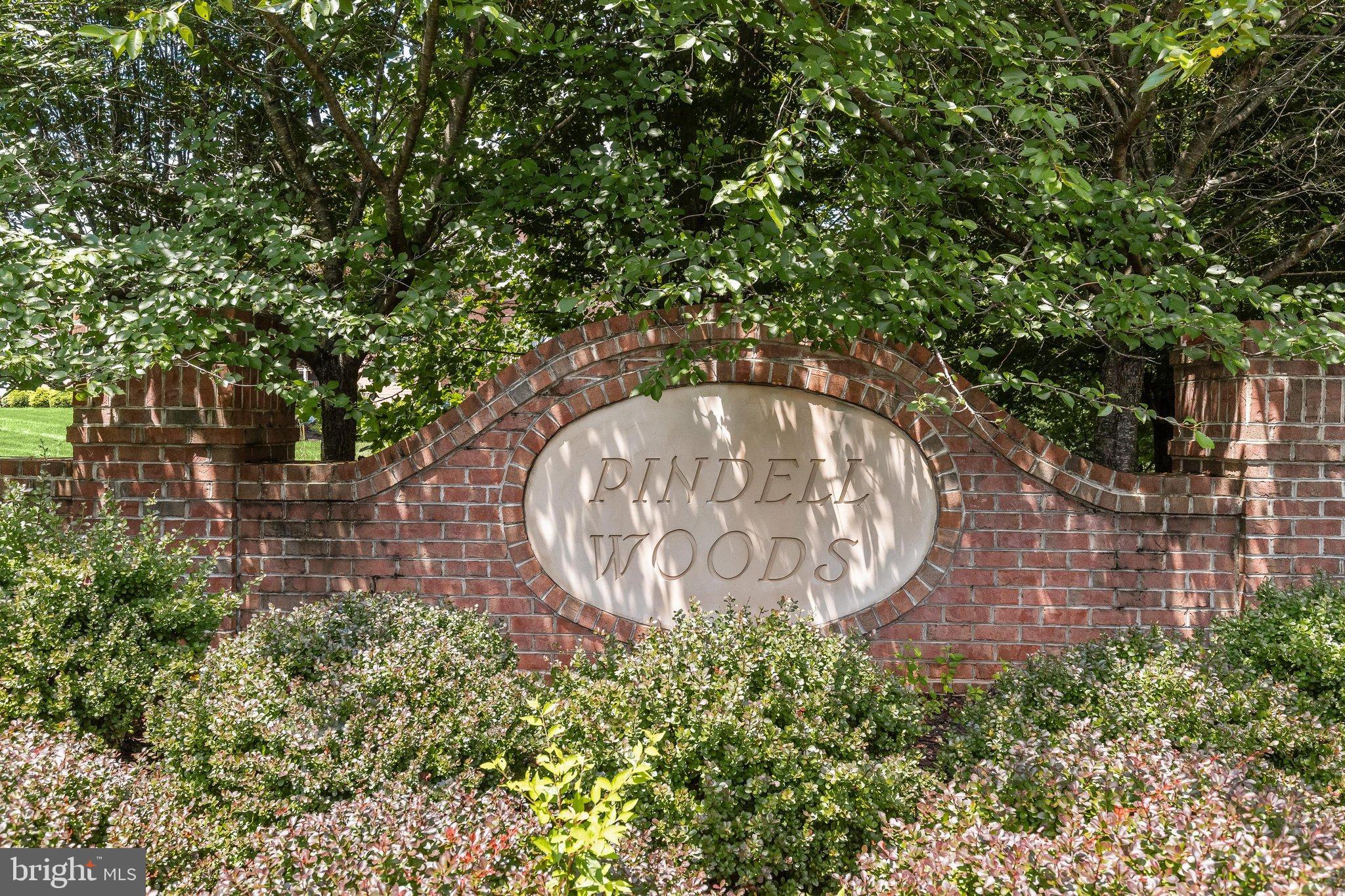 11616 MIRROR POND COURT