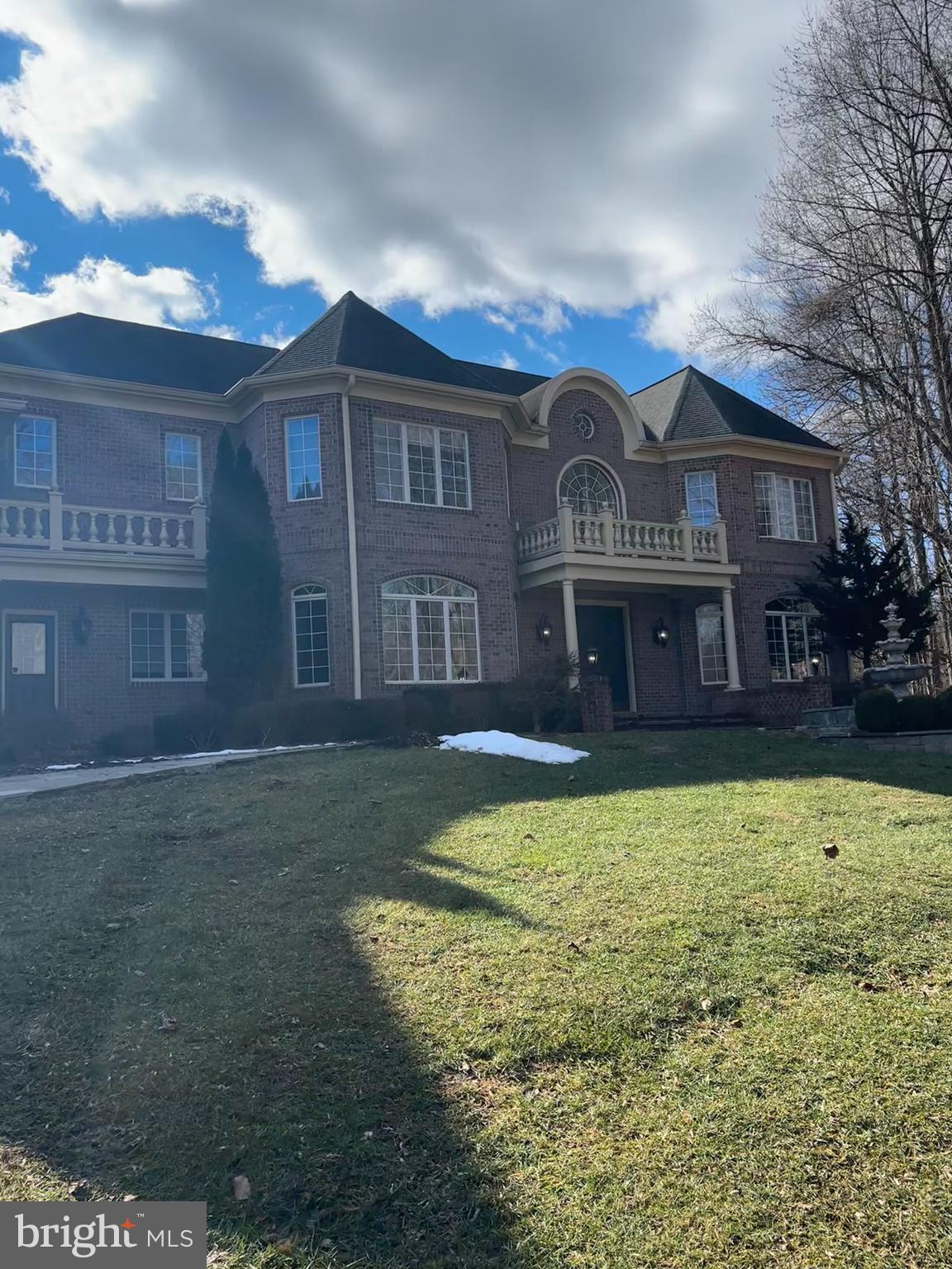 11616 MIRROR POND COURT