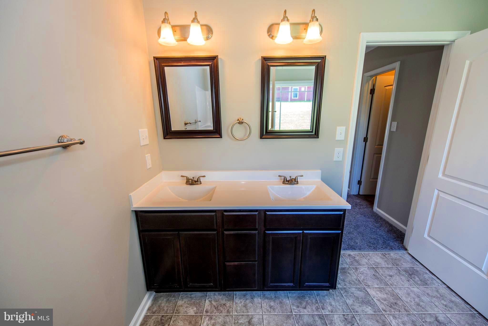 RED HILL - Residential