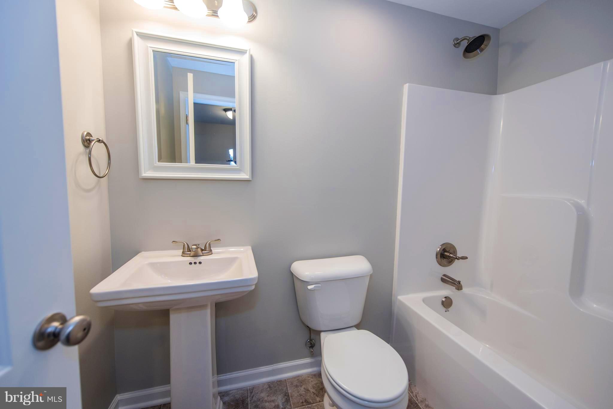 RED HILL - Residential