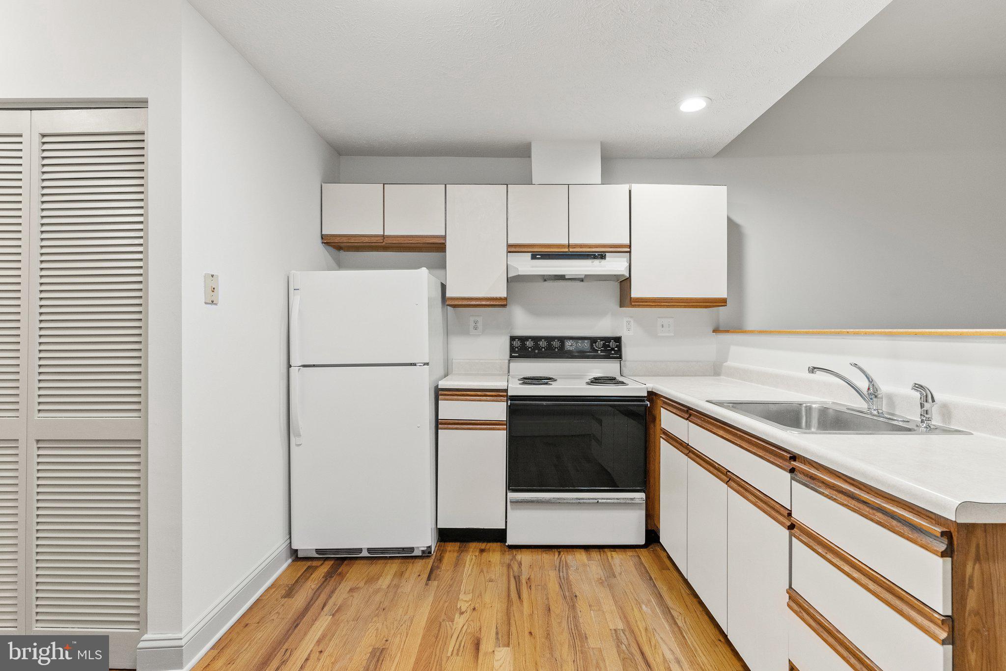 HISTORIC DOWNTOWN WINCHESTER - Residential Lease