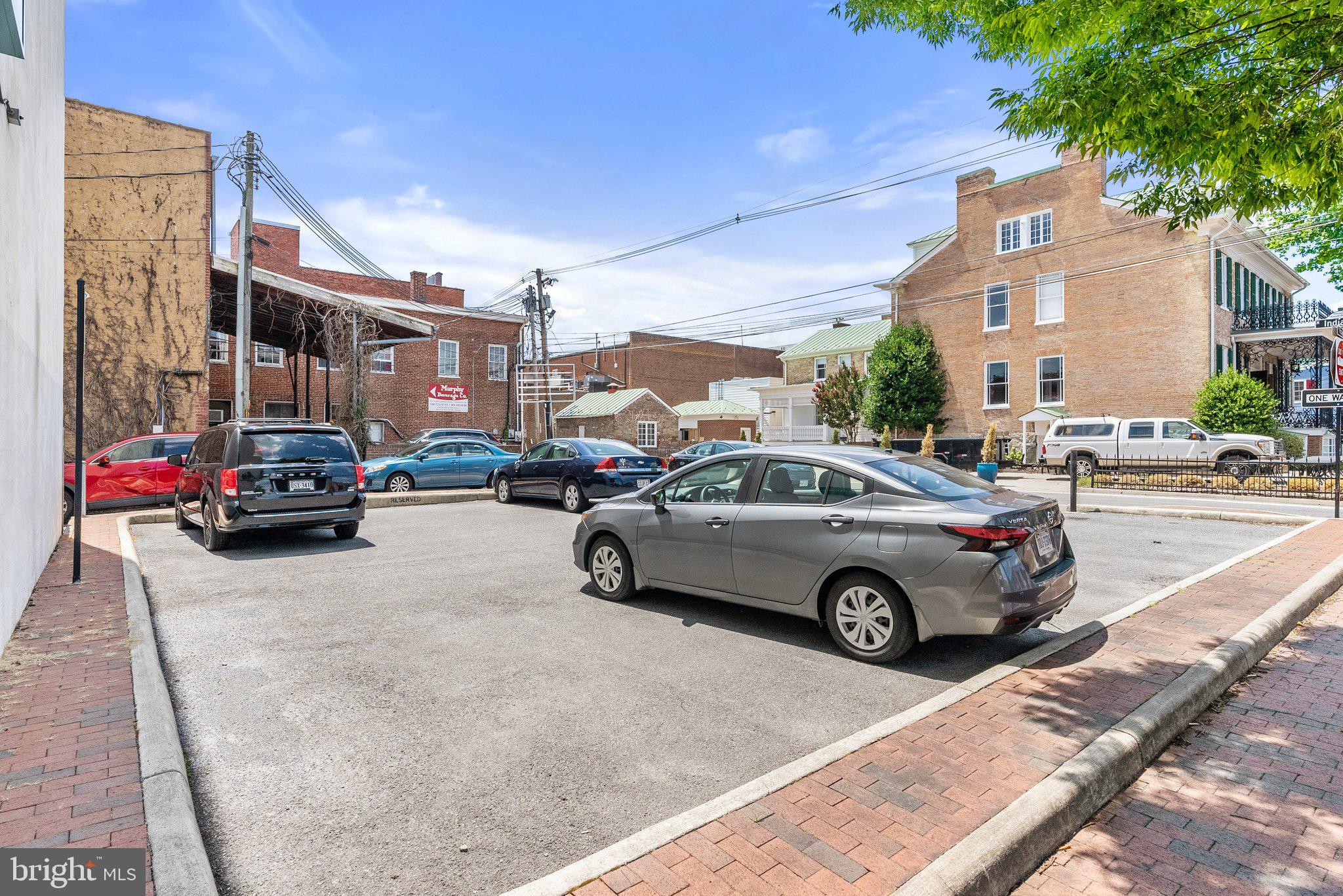 HISTORIC DOWNTOWN WINCHESTER - Residential Lease