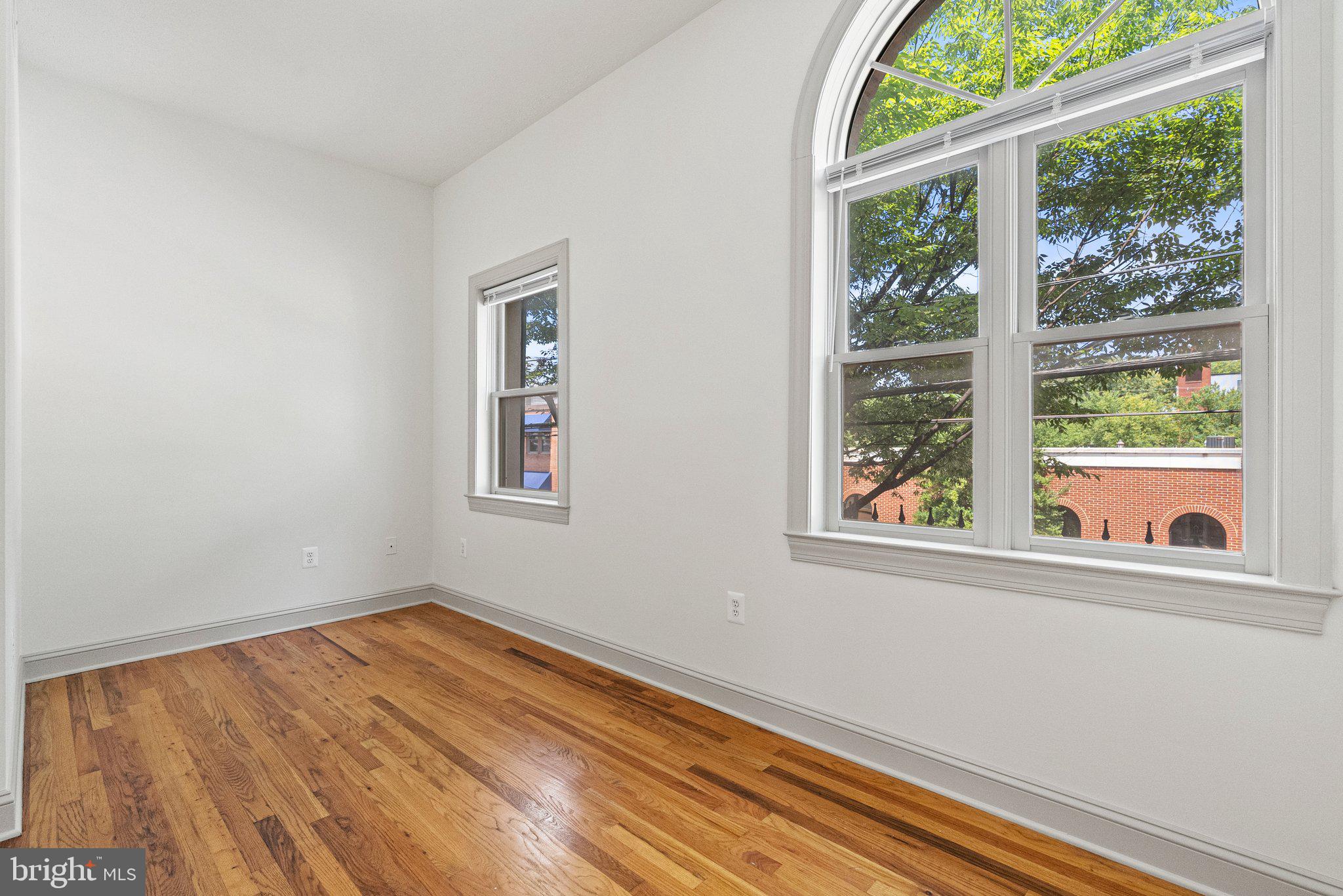 HISTORIC DOWNTOWN WINCHESTER - Residential Lease