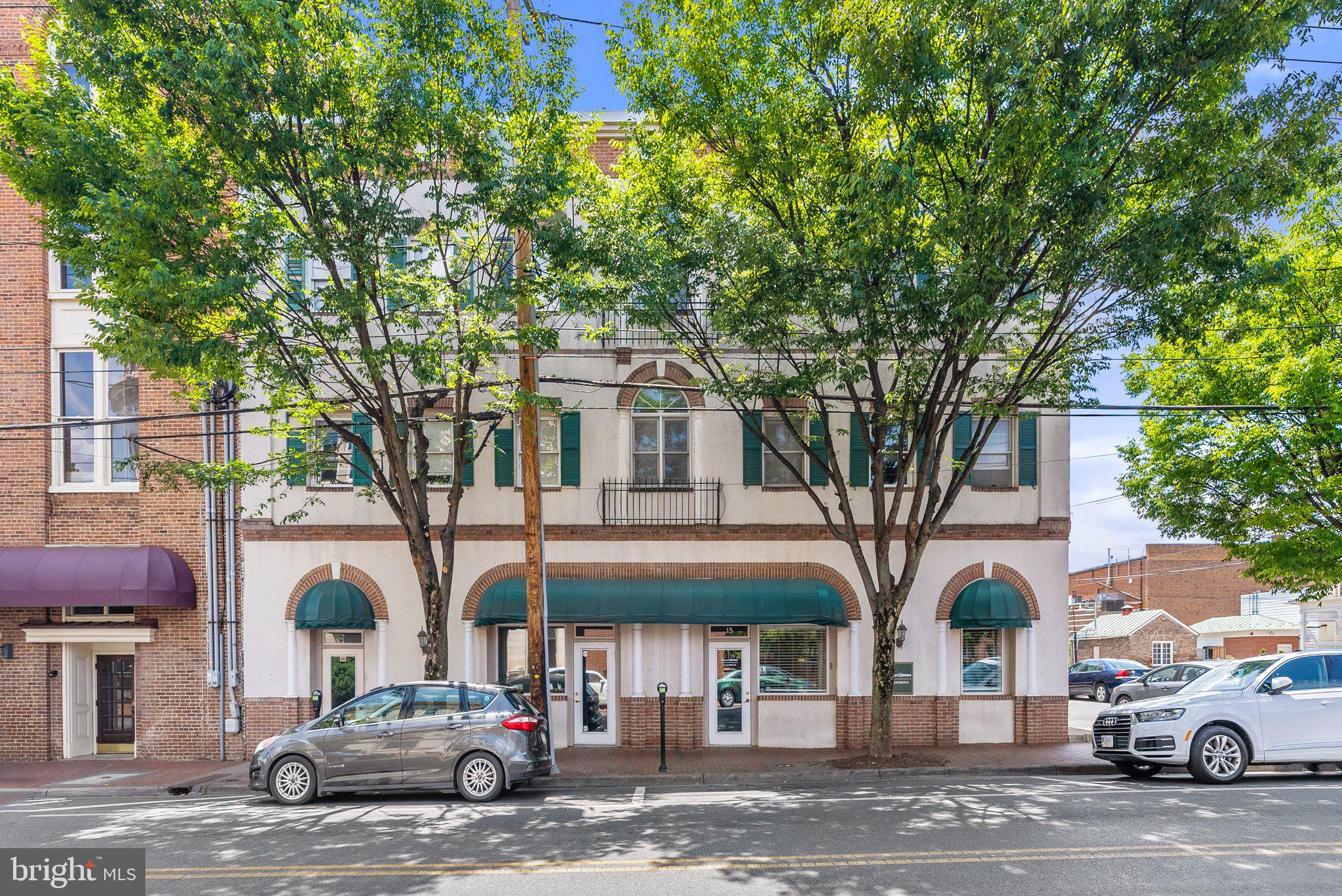 HISTORIC DOWNTOWN WINCHESTER - Residential Lease