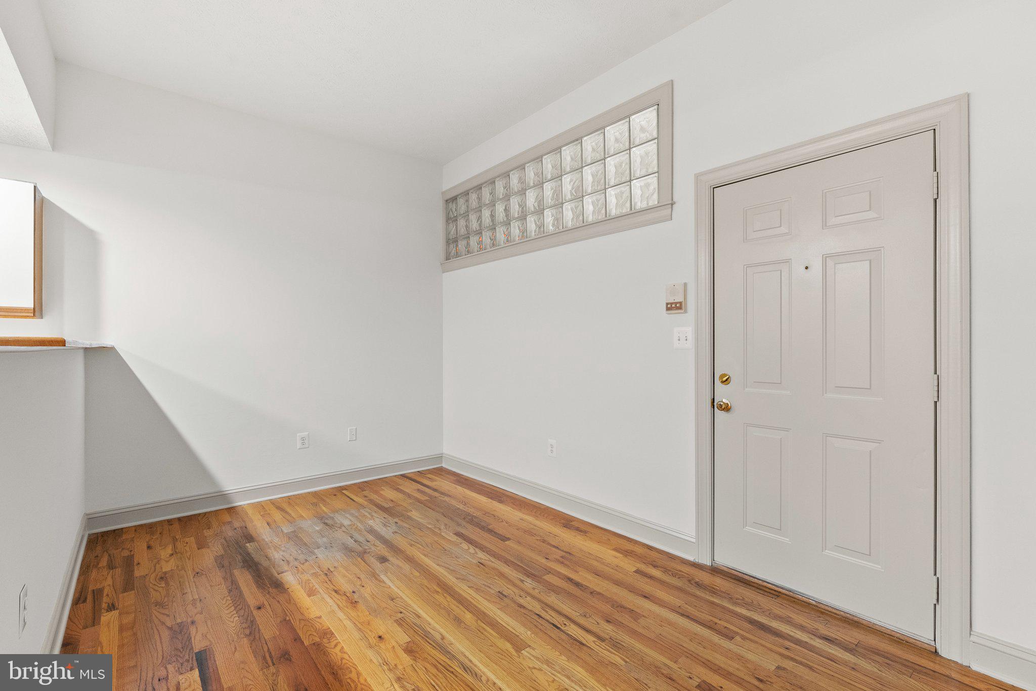 HISTORIC DOWNTOWN WINCHESTER - Residential Lease