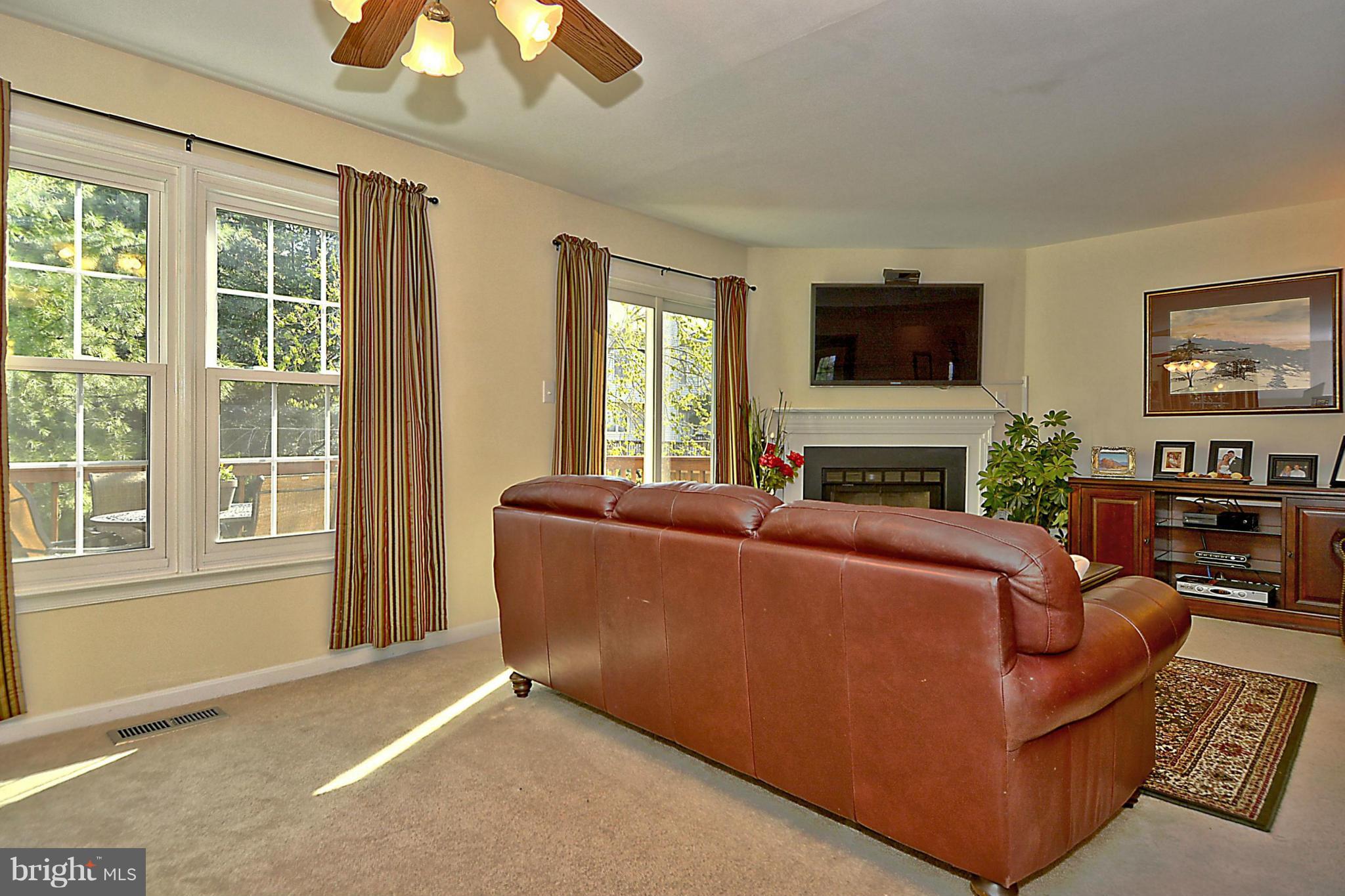 LIFESTYLE AT SULLY STATION - Residential