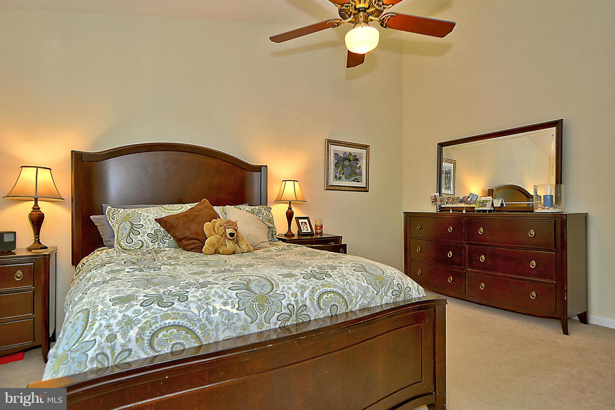 LIFESTYLE AT SULLY STATION - Residential
