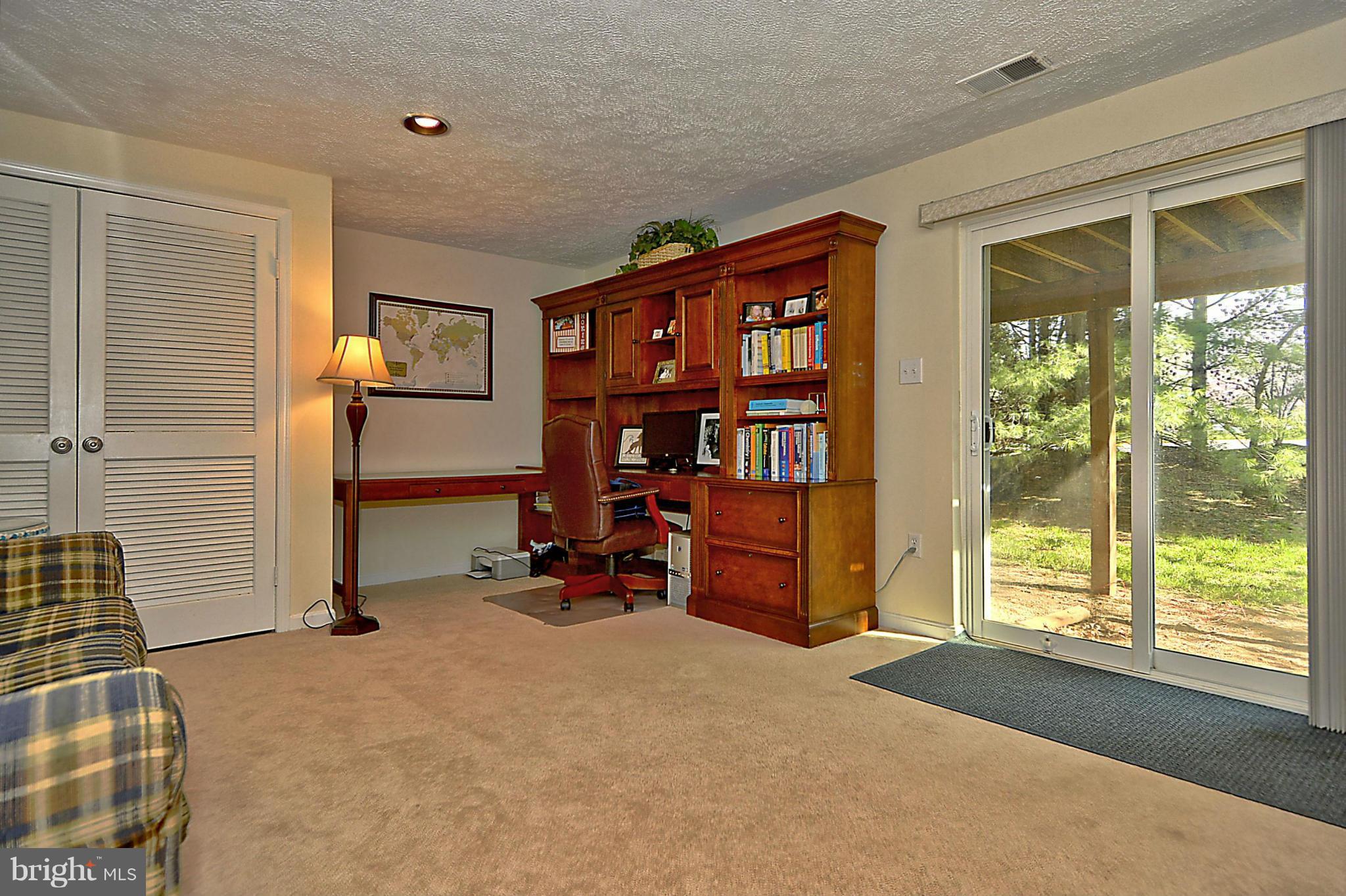 LIFESTYLE AT SULLY STATION - Residential