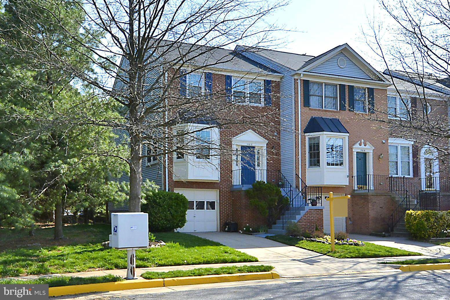 LIFESTYLE AT SULLY STATION - Residential