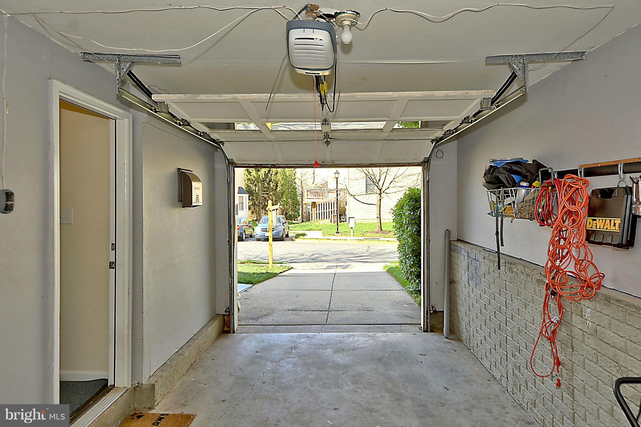LIFESTYLE AT SULLY STATION - Residential