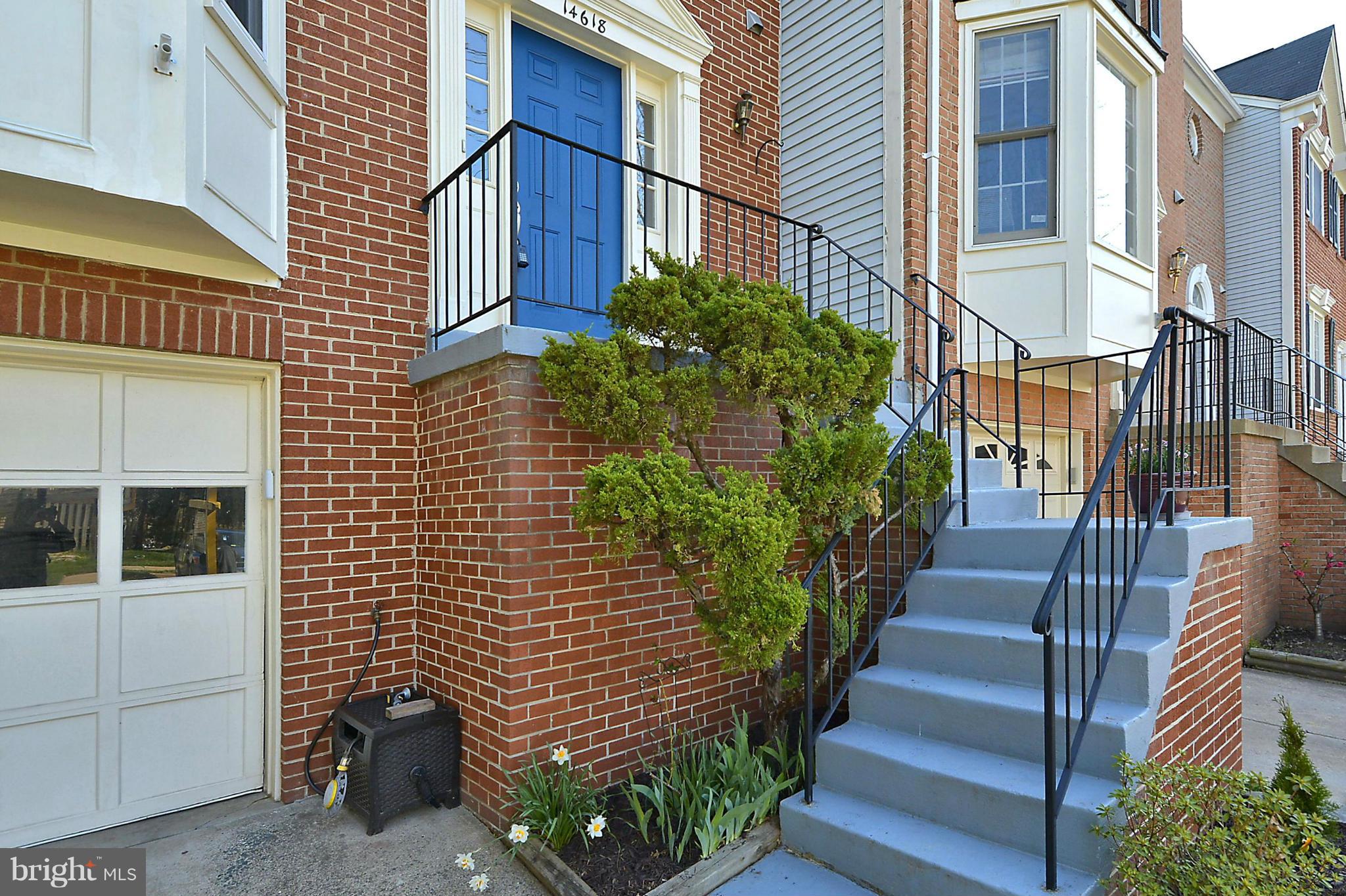 LIFESTYLE AT SULLY STATION - Residential