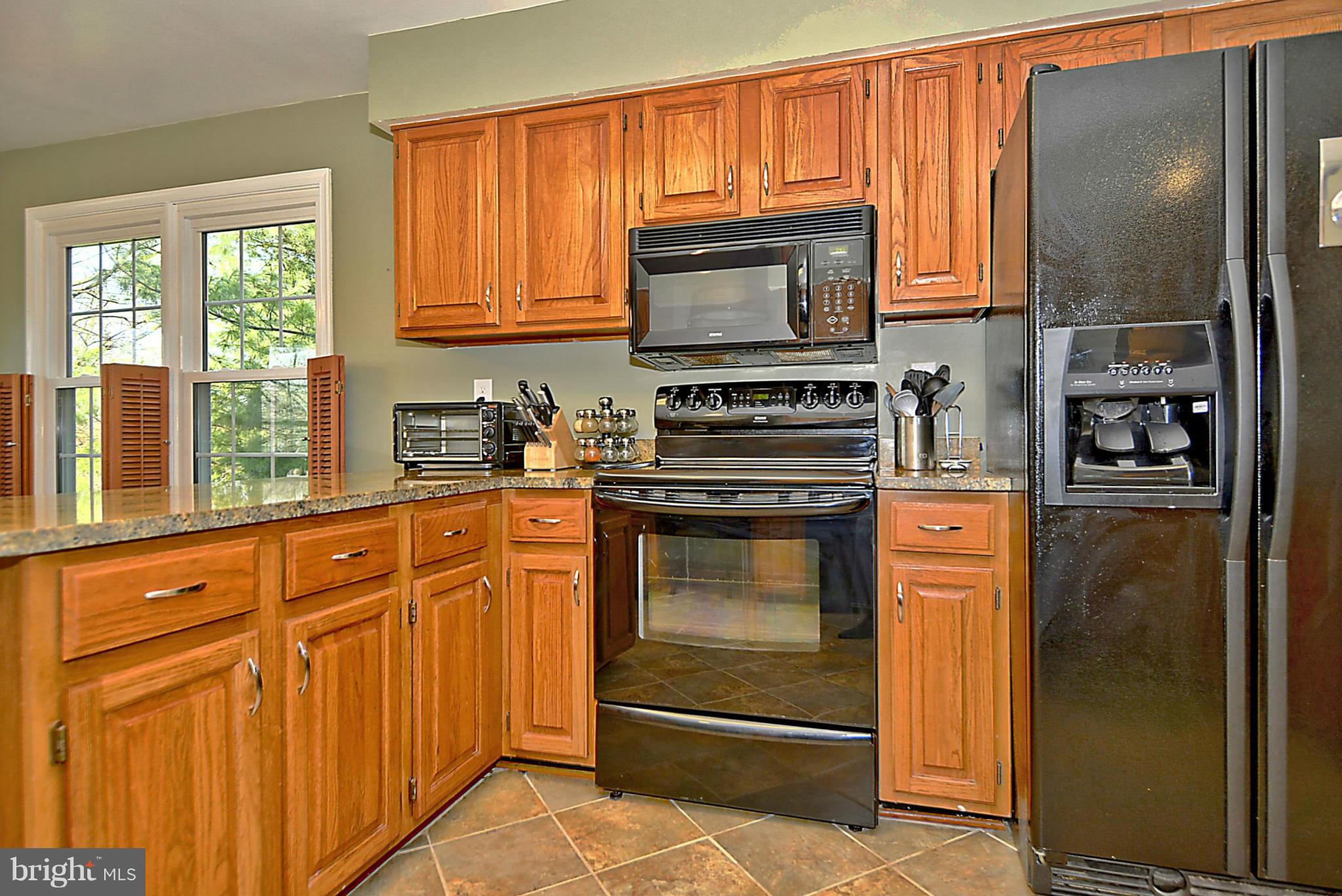 LIFESTYLE AT SULLY STATION - Residential