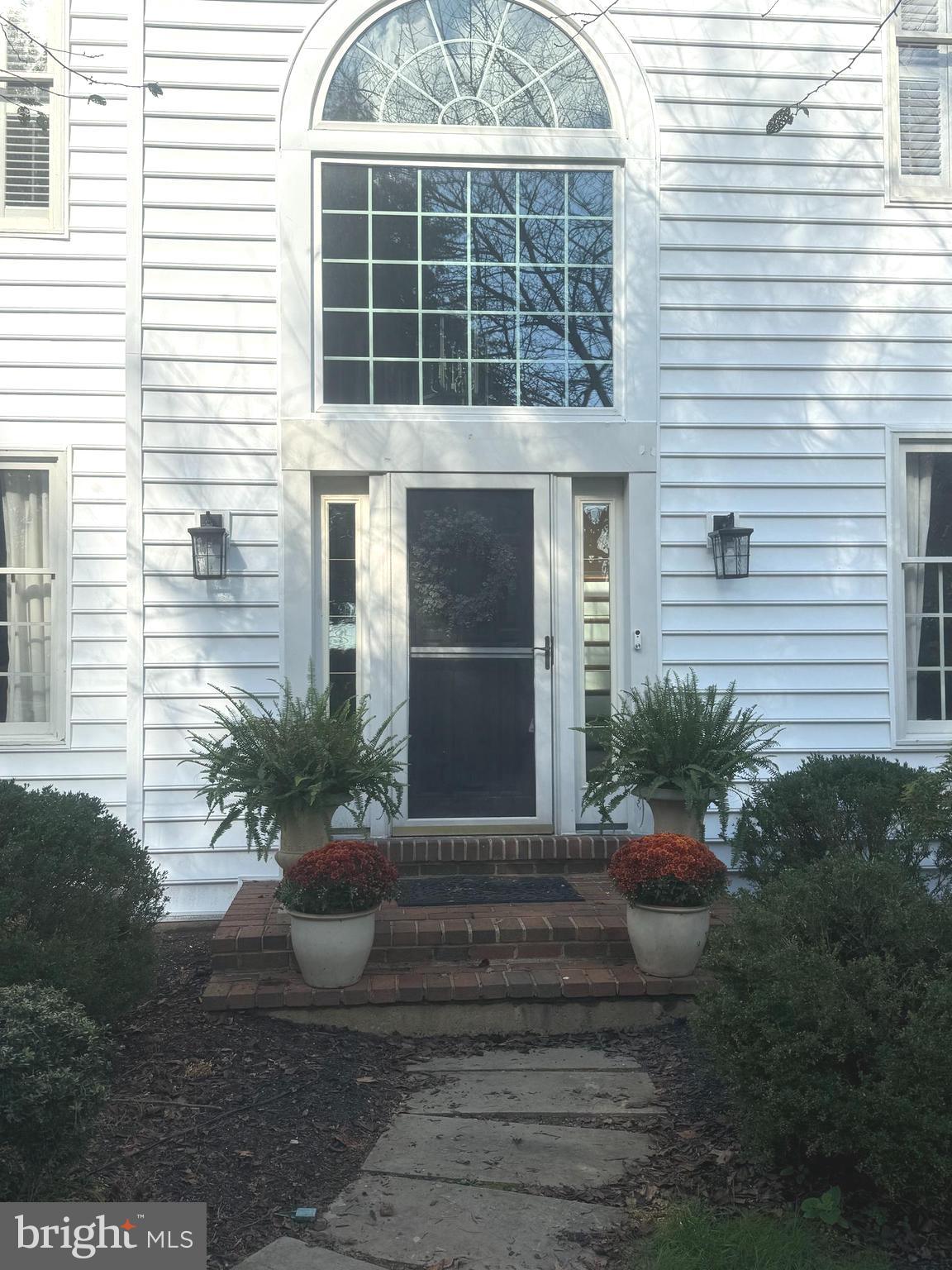 1701 ADLER LANE