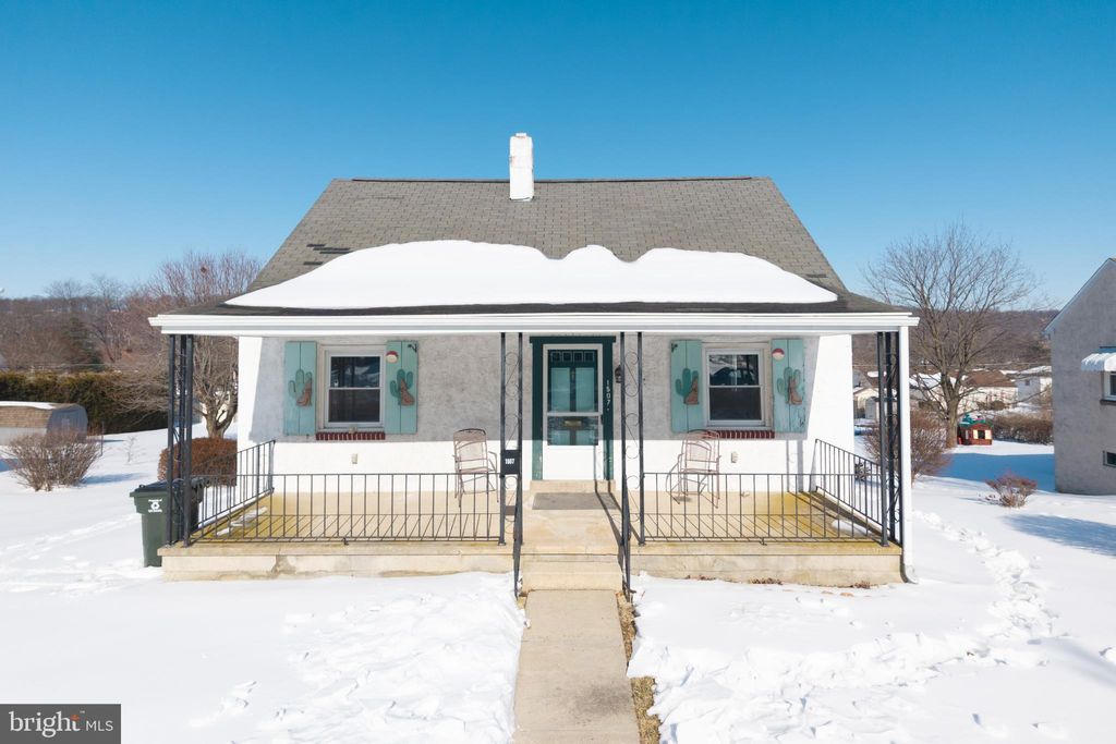 Photo of 1507 Stirling Street, COATESVILLE, PA 19320 (MLS # PACT2117228)