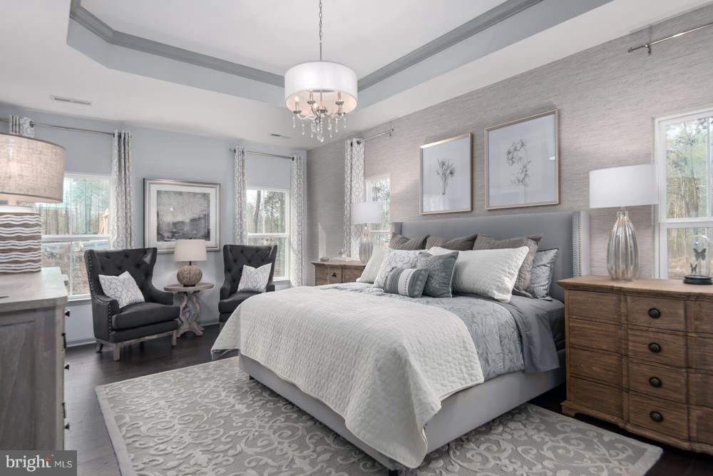 MANOR OAKS - Residential