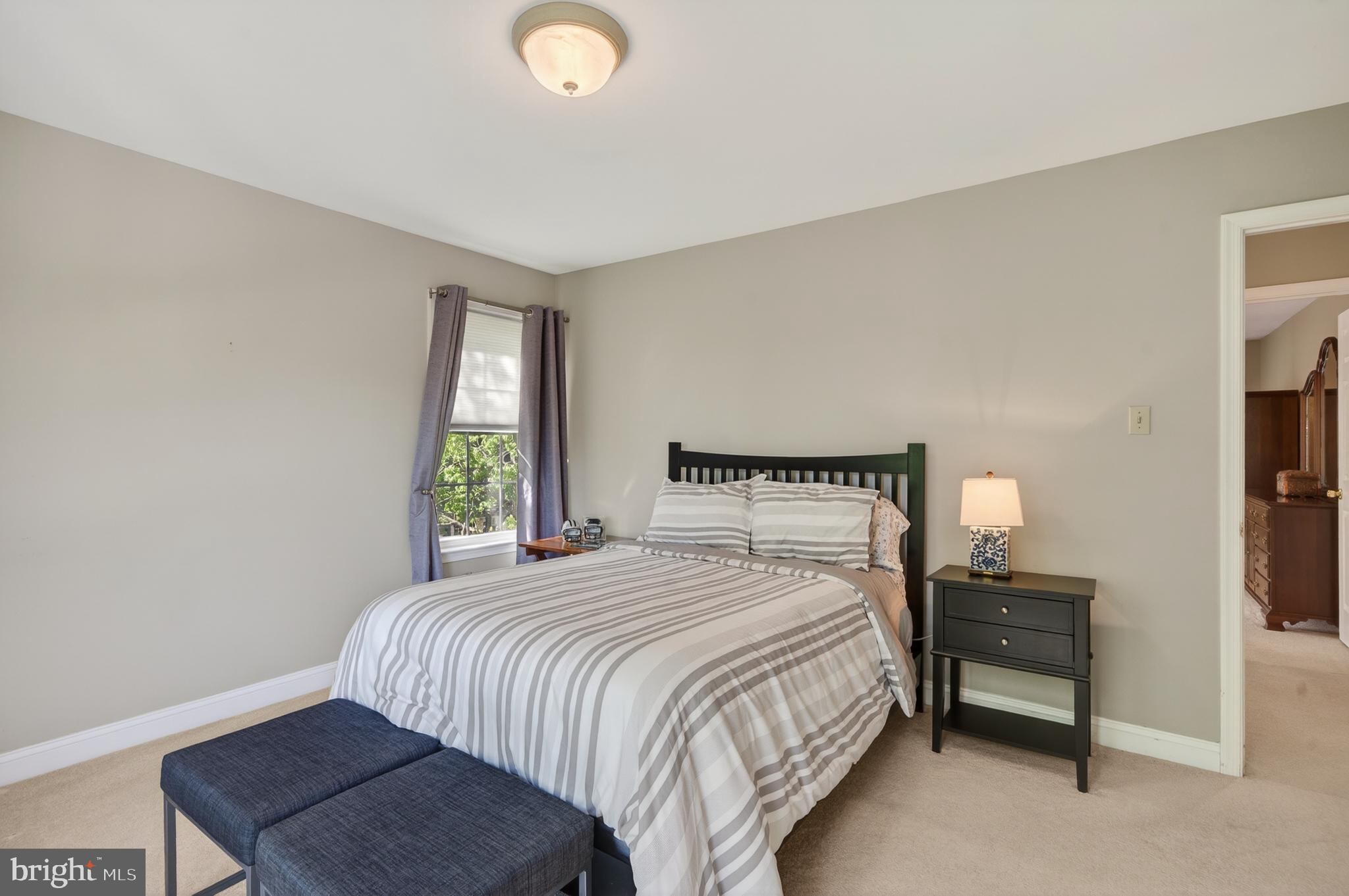 FORT WASHINGTON - Residential