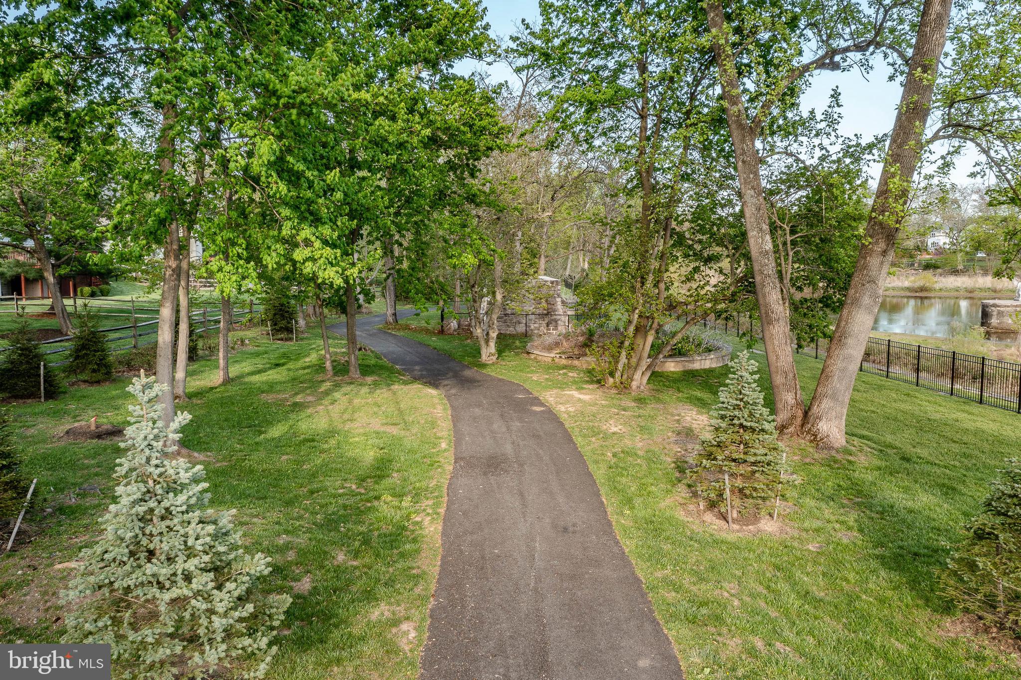 FORT WASHINGTON - Residential