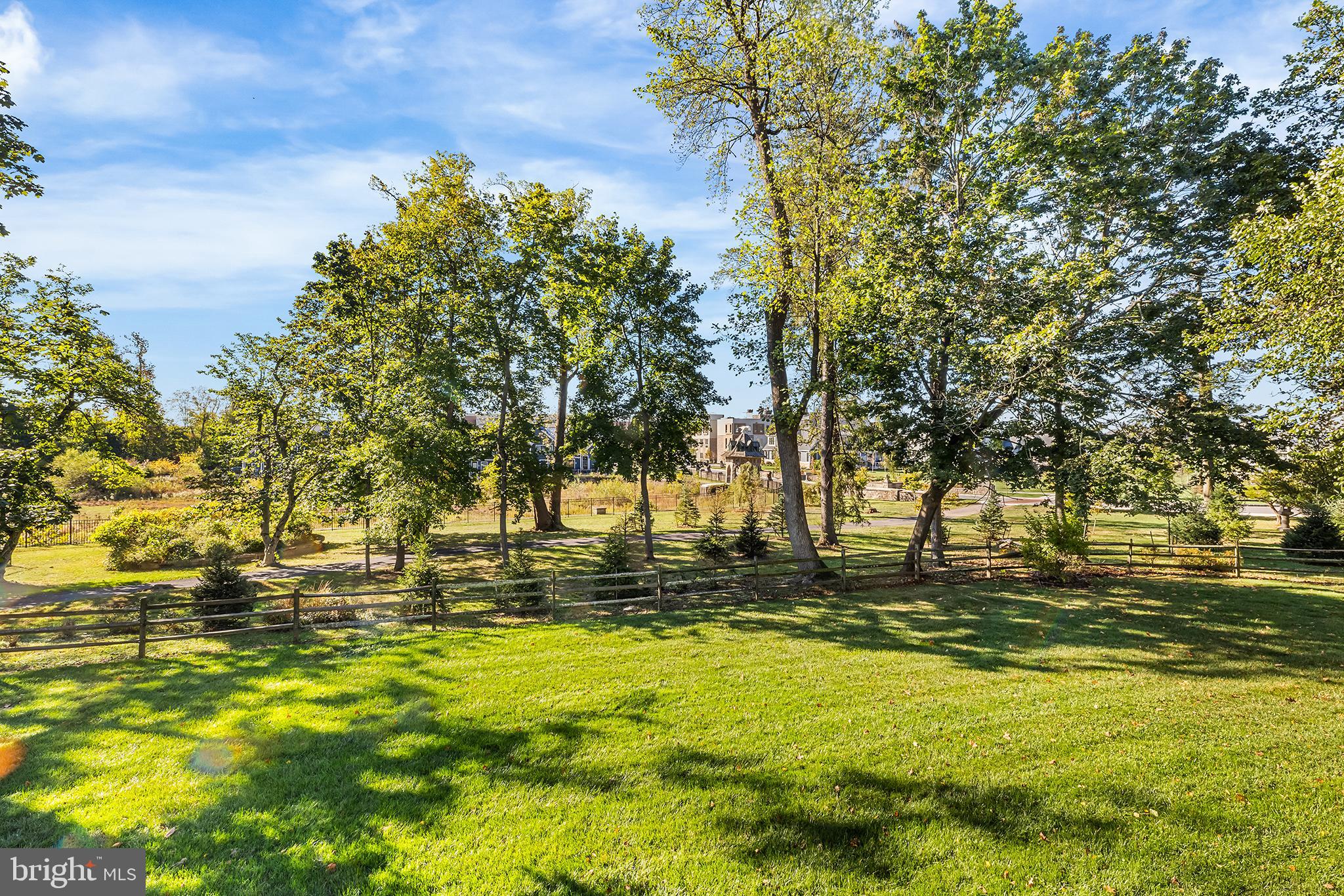 FORT WASHINGTON - Residential