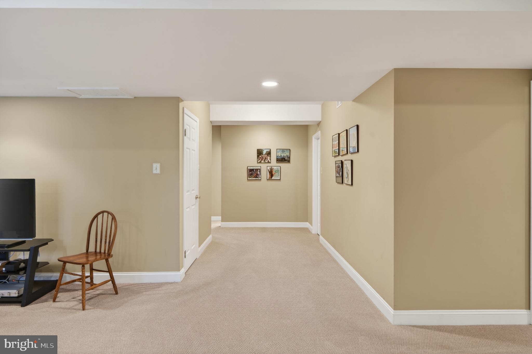 FORT WASHINGTON - Residential