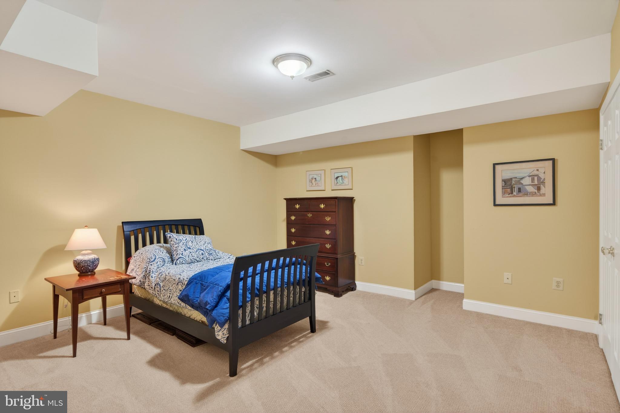 FORT WASHINGTON - Residential