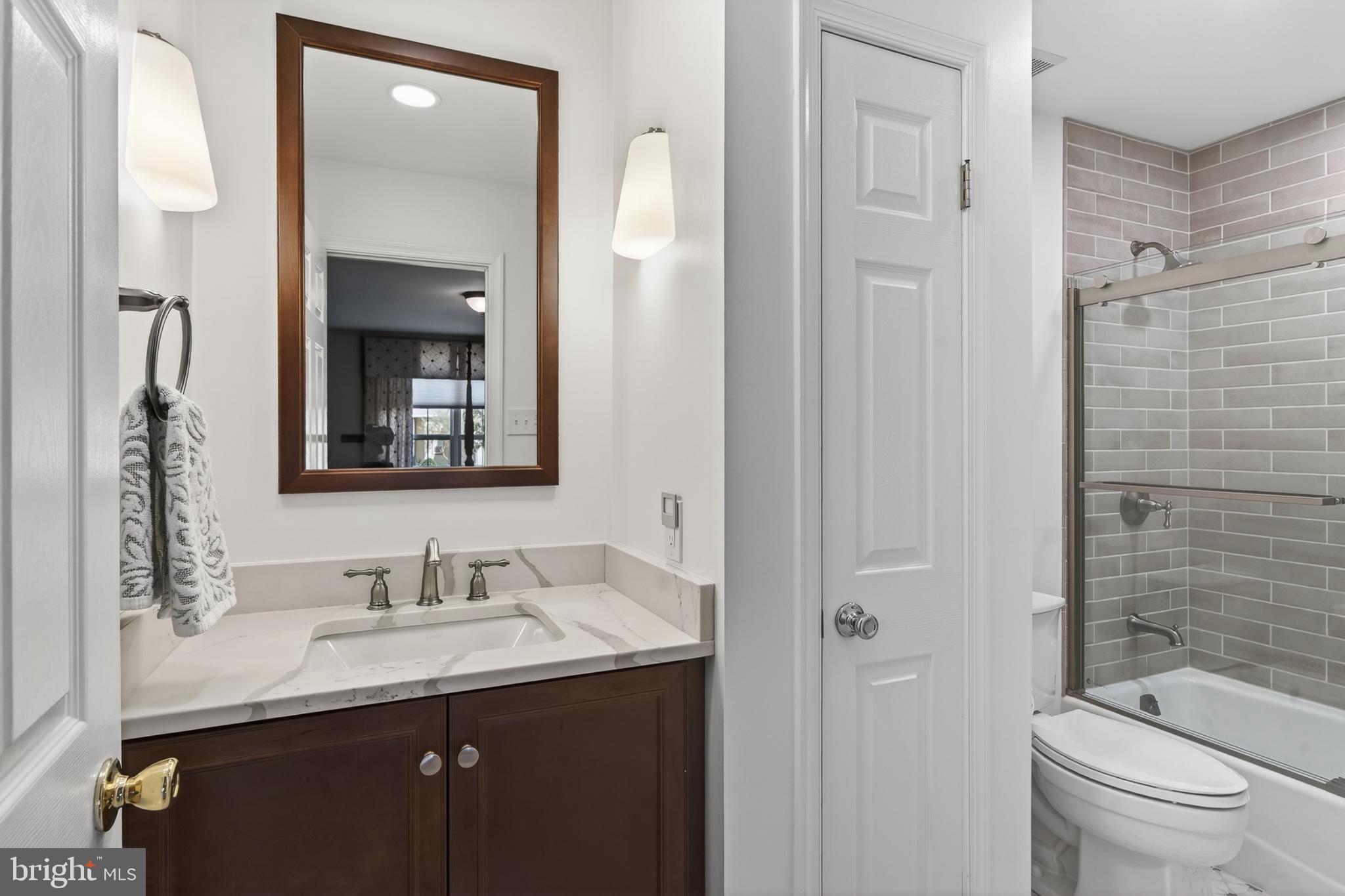 FORT WASHINGTON - Residential