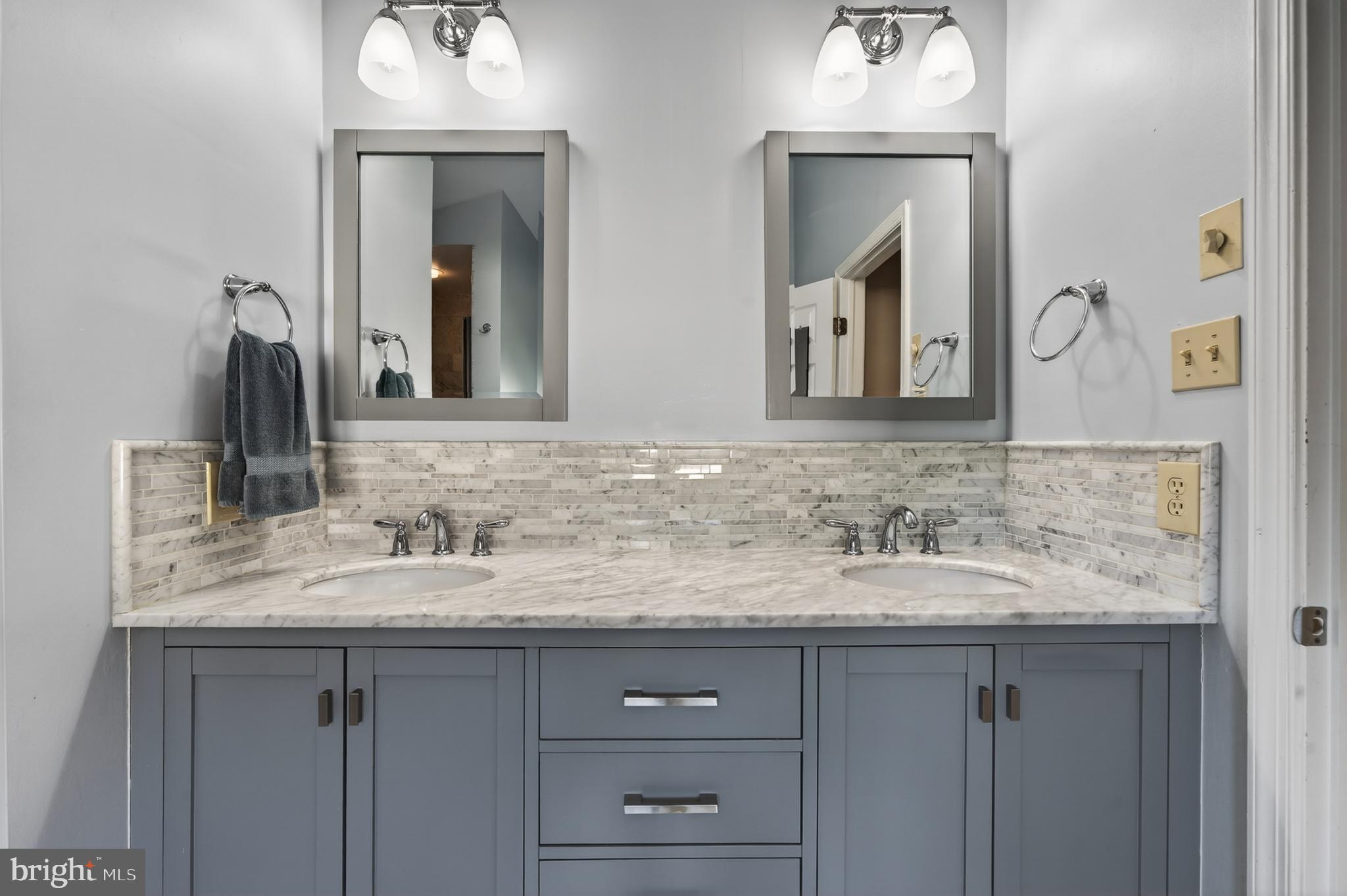 FORT WASHINGTON - Residential