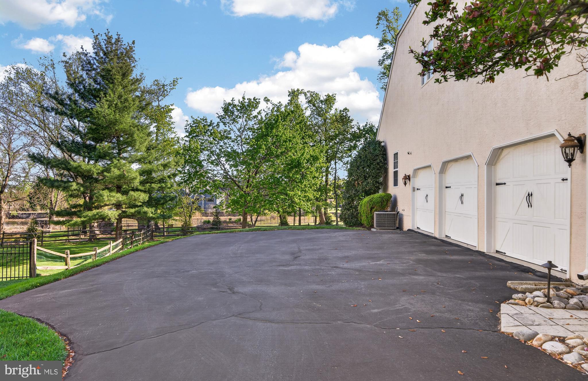 FORT WASHINGTON - Residential