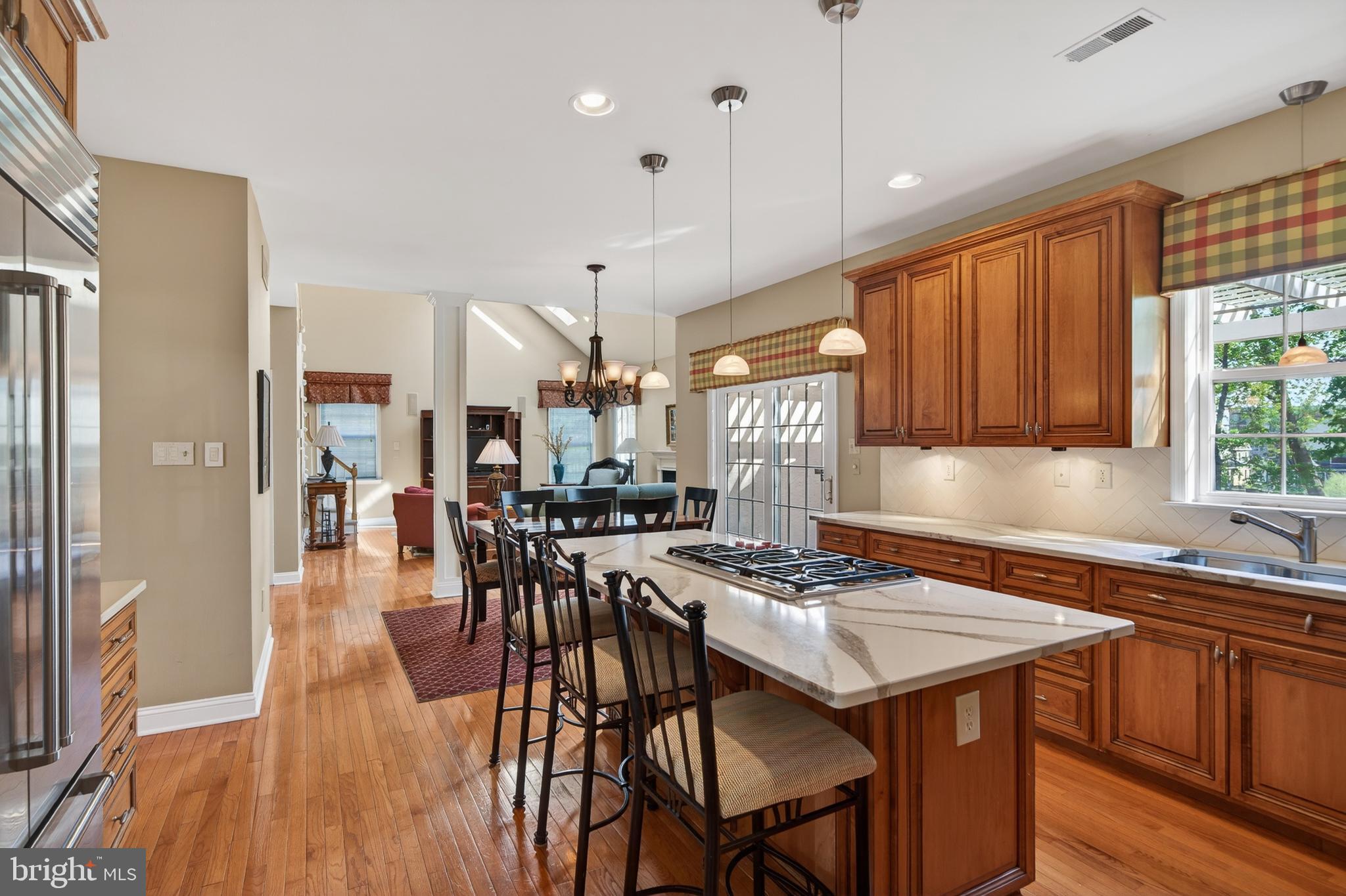 FORT WASHINGTON - Residential