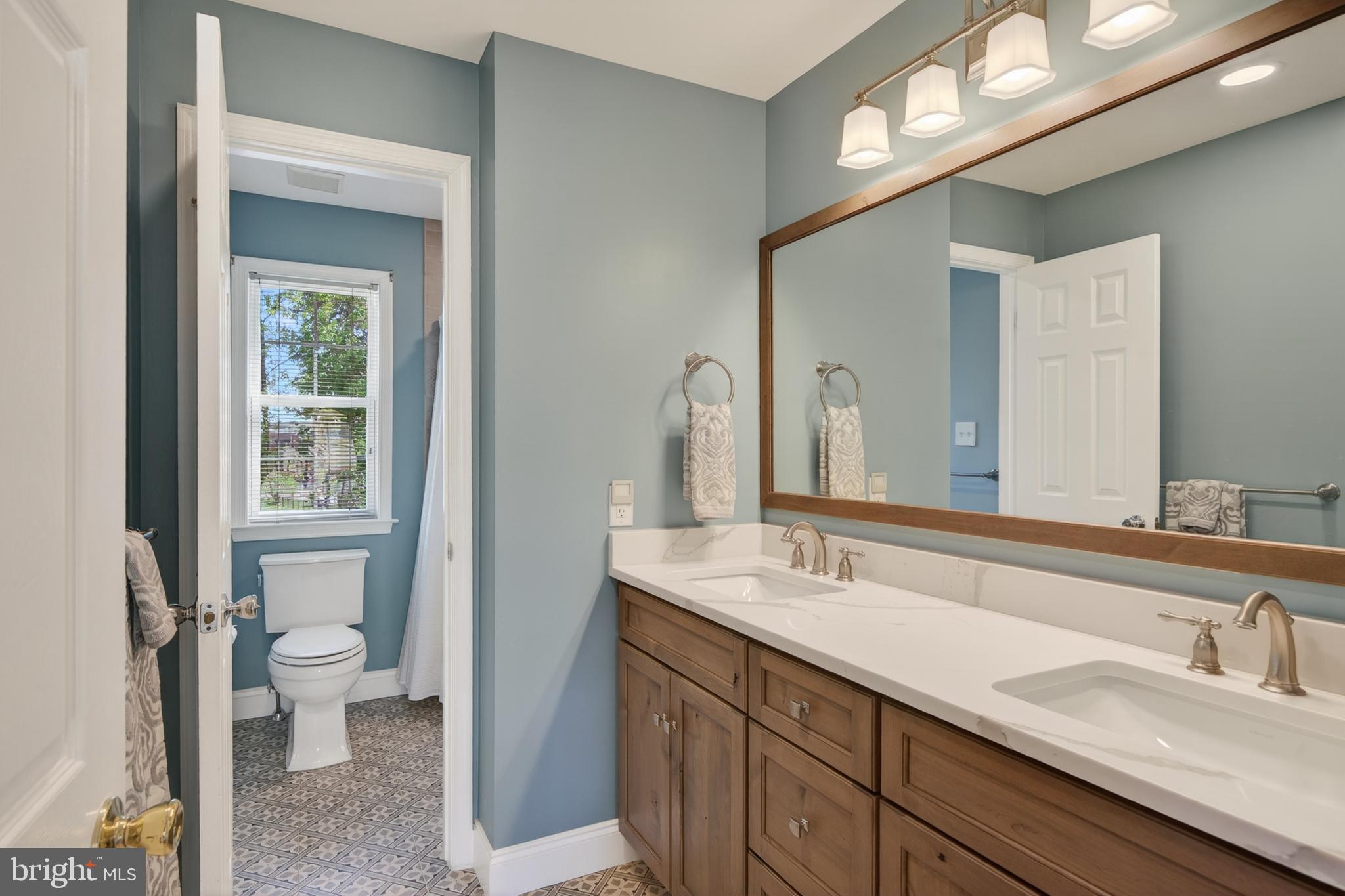 FORT WASHINGTON - Residential