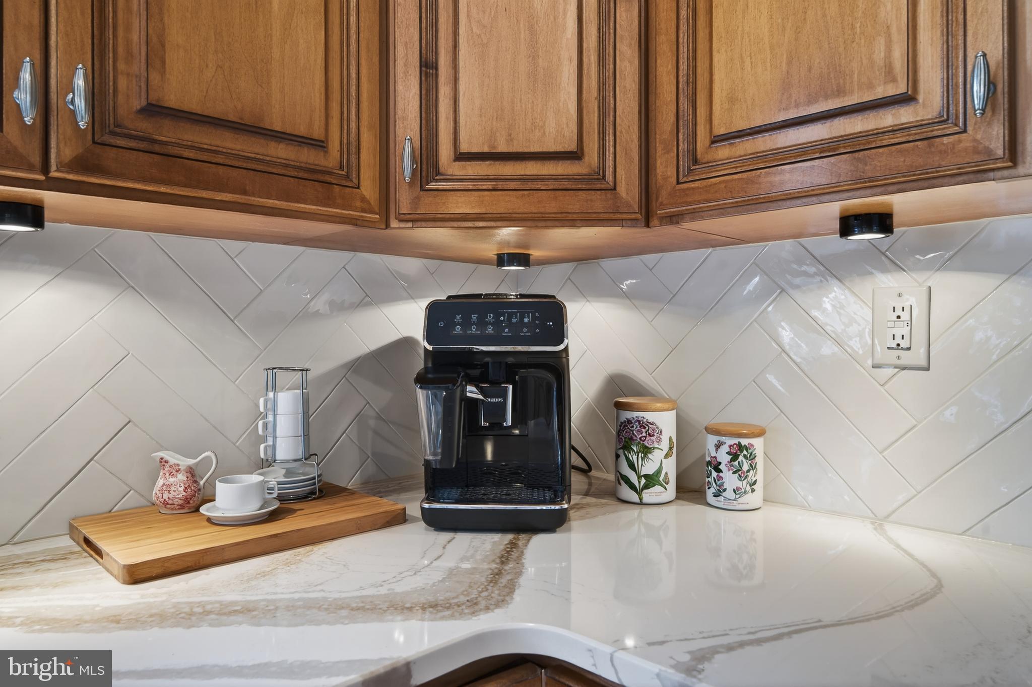 FORT WASHINGTON - Residential