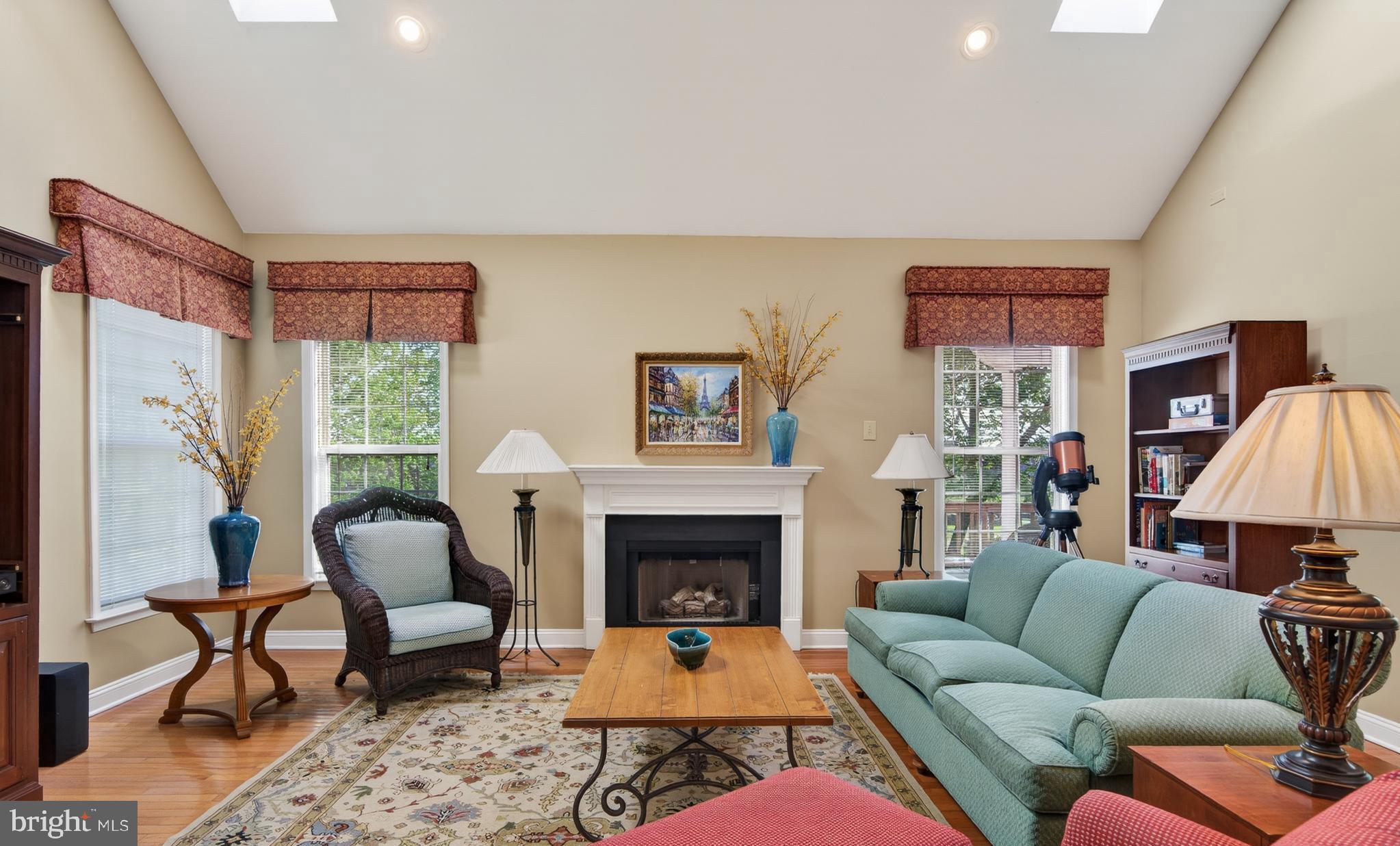 FORT WASHINGTON - Residential