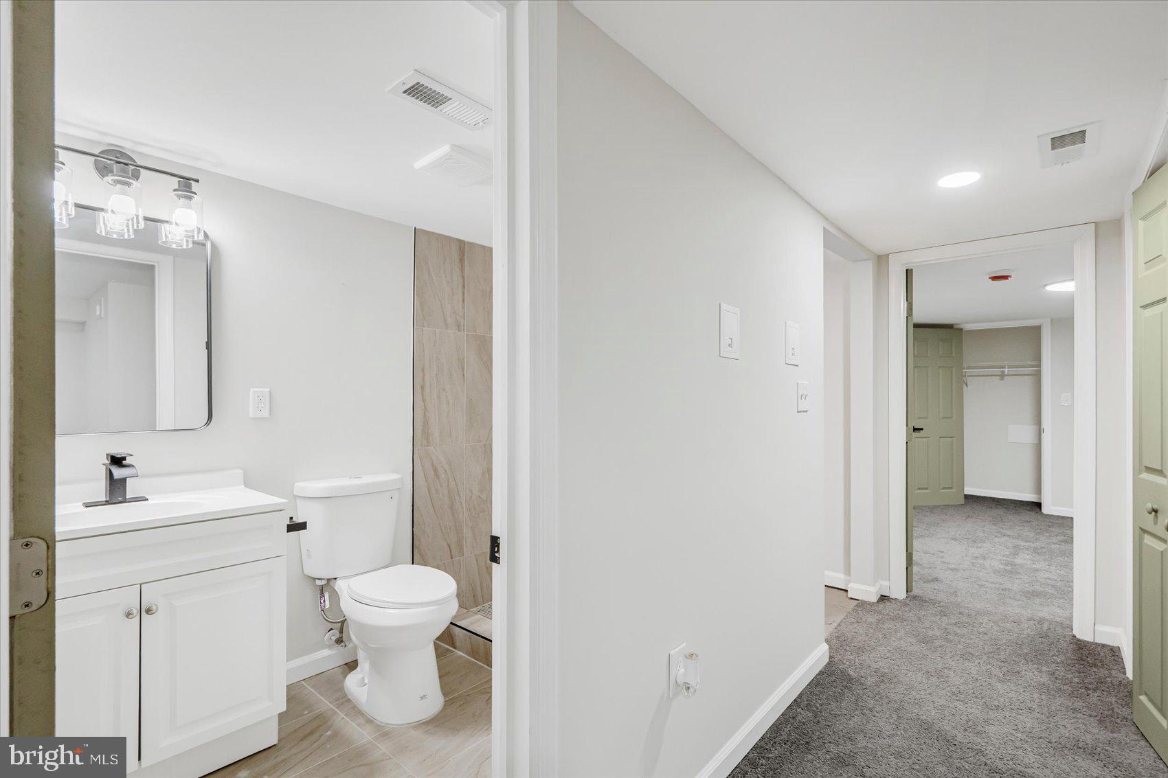 BROADWAY EAST - Residential