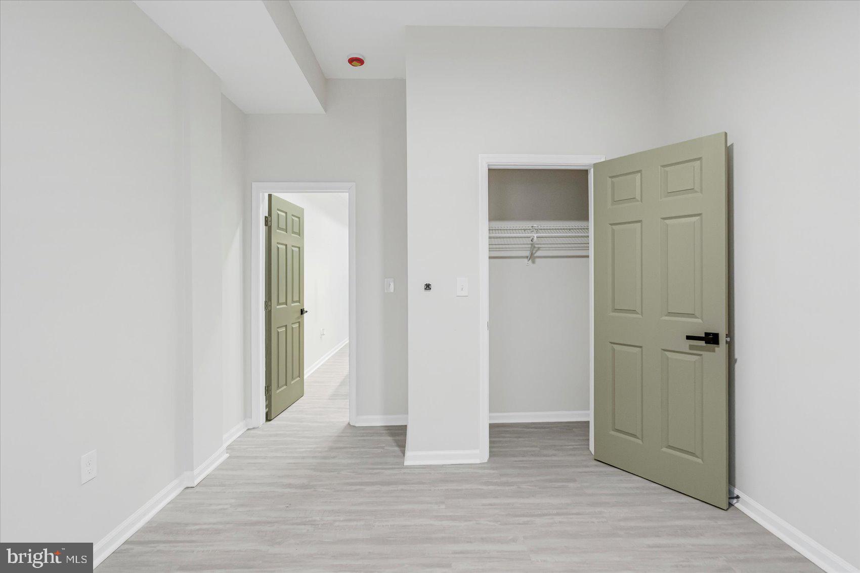 BROADWAY EAST - Residential