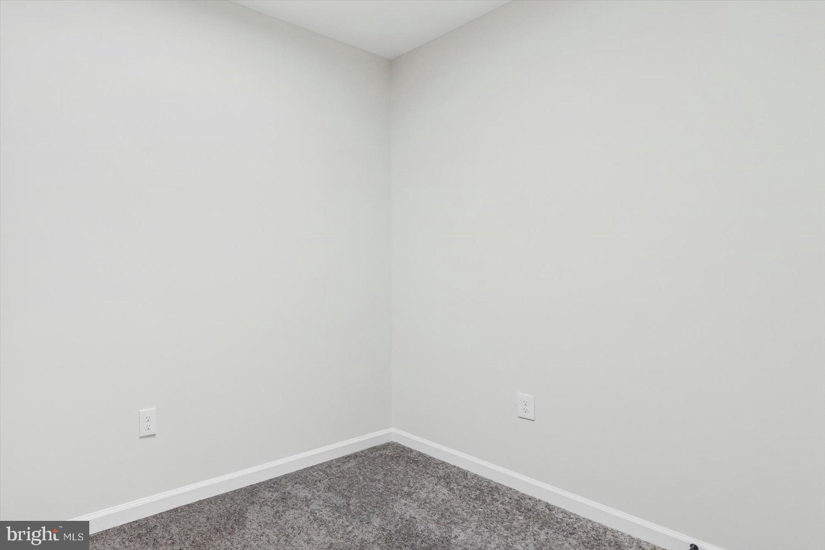 BROADWAY EAST - Residential