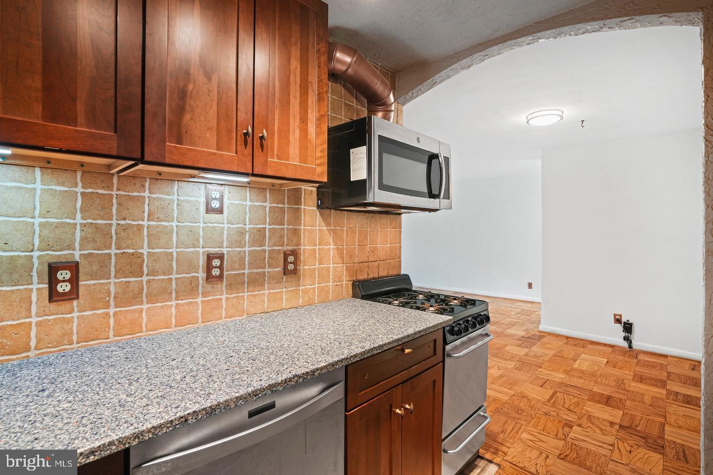 THAYER TOWERS - Residential Lease