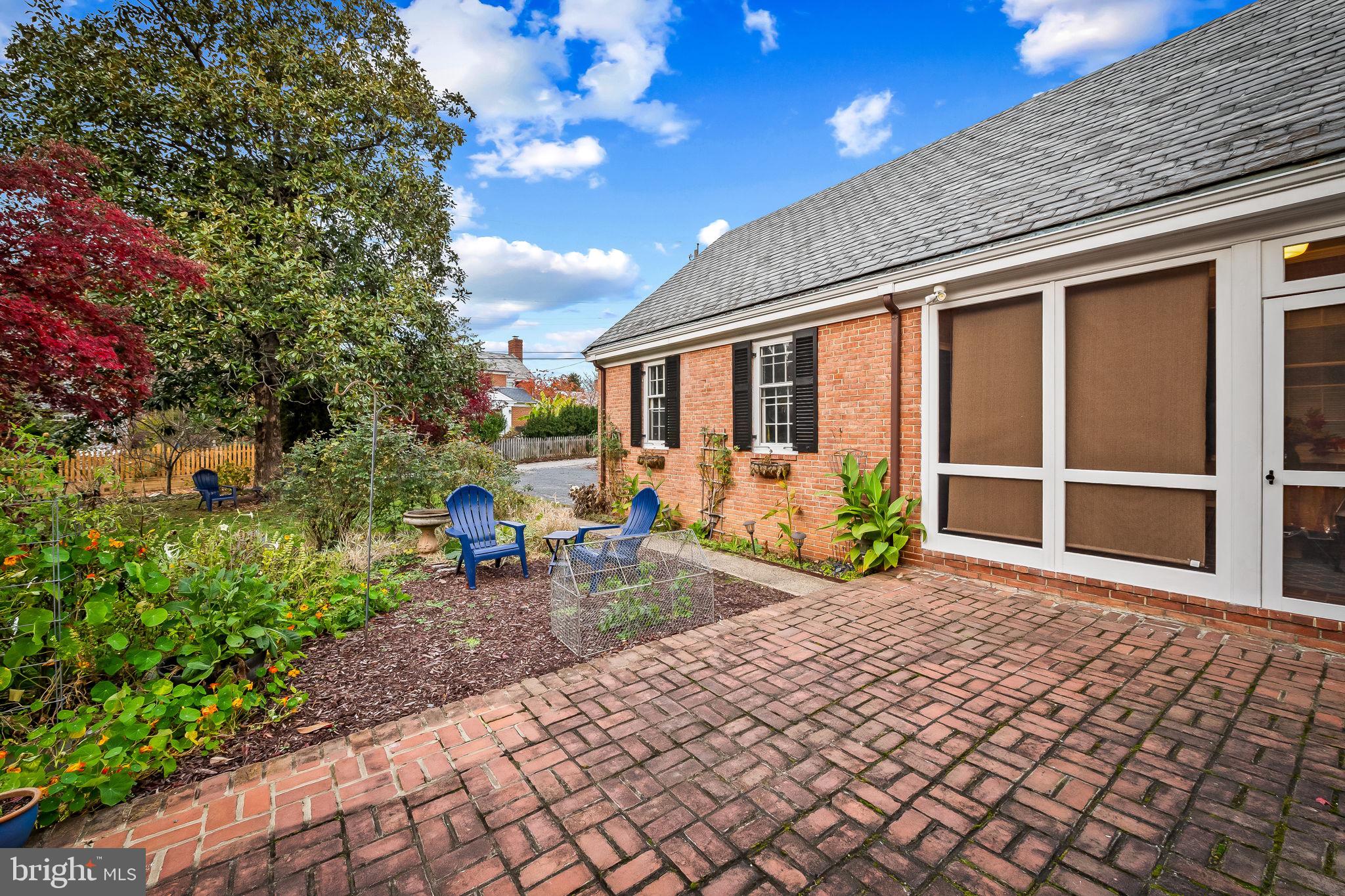 HOMELAND HISTORIC DISTRICT - Residential