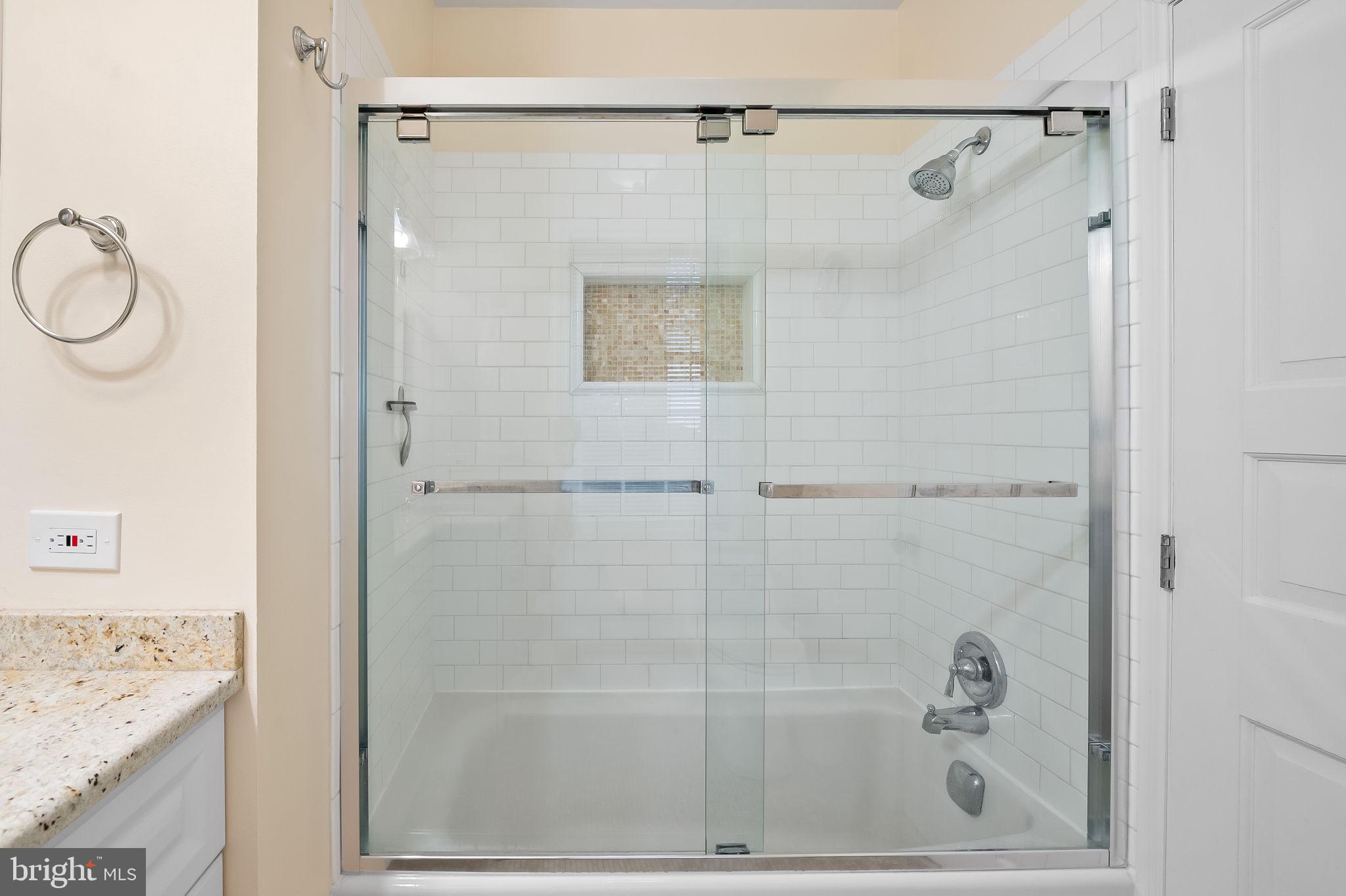 HOMELAND HISTORIC DISTRICT - Residential