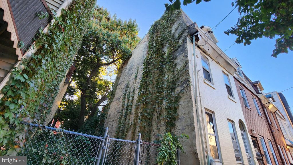 Photo of 2113 N Franklin Street, PHILADELPHIA, PA 19122 (MLS # PAPH2548532)