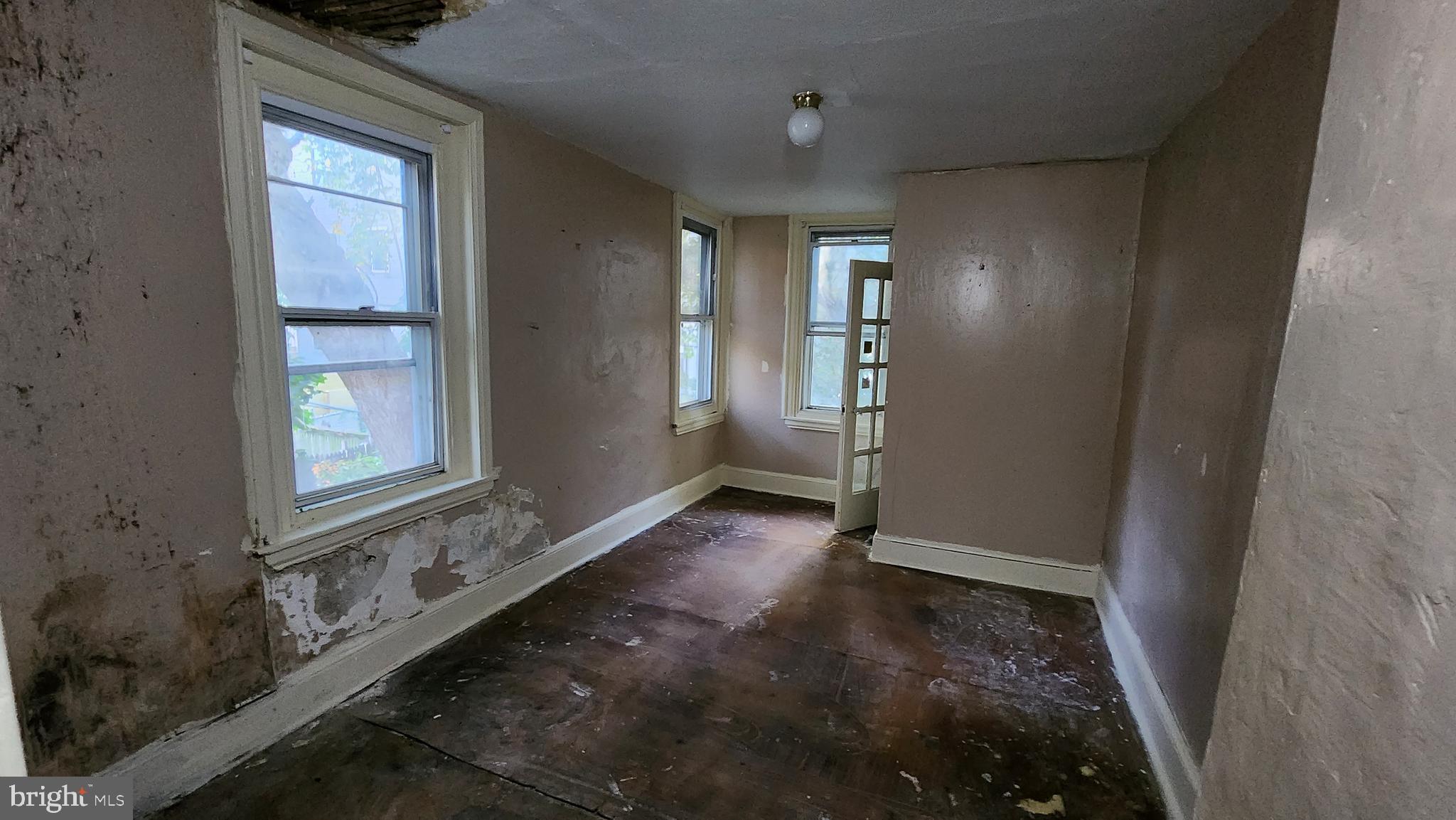 FAIRMOUNT - Residential