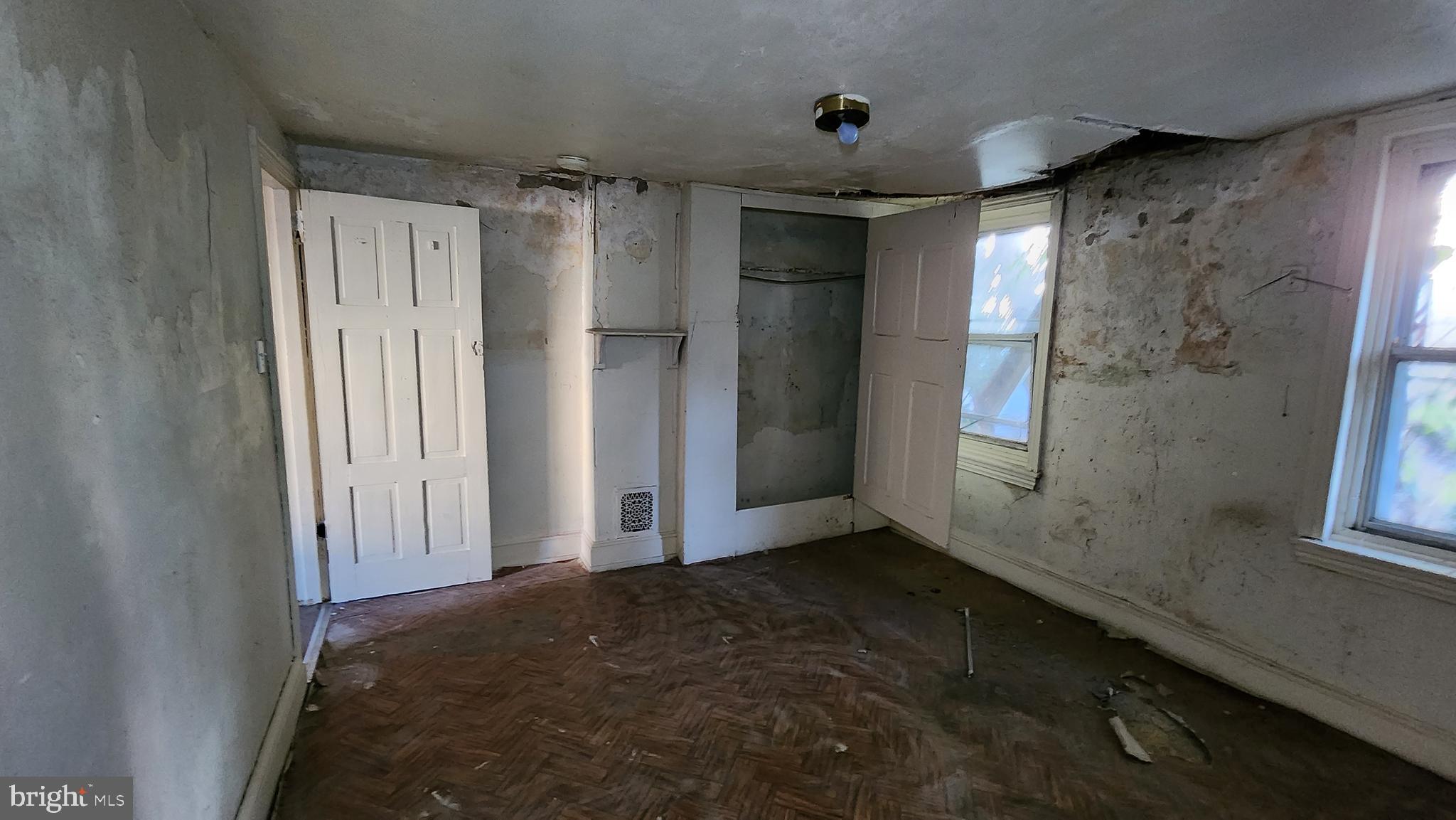 FAIRMOUNT - Residential