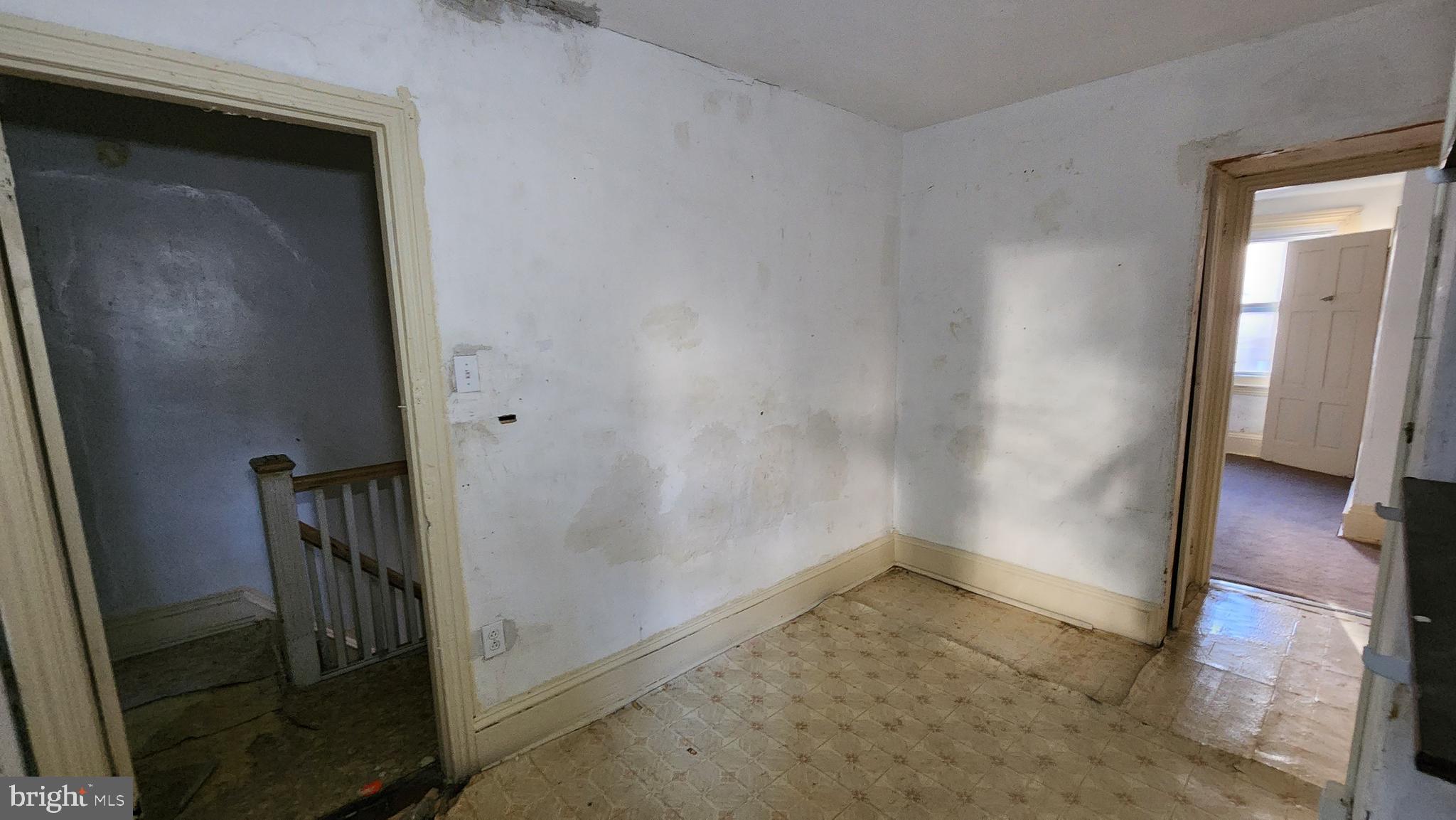 FAIRMOUNT - Residential