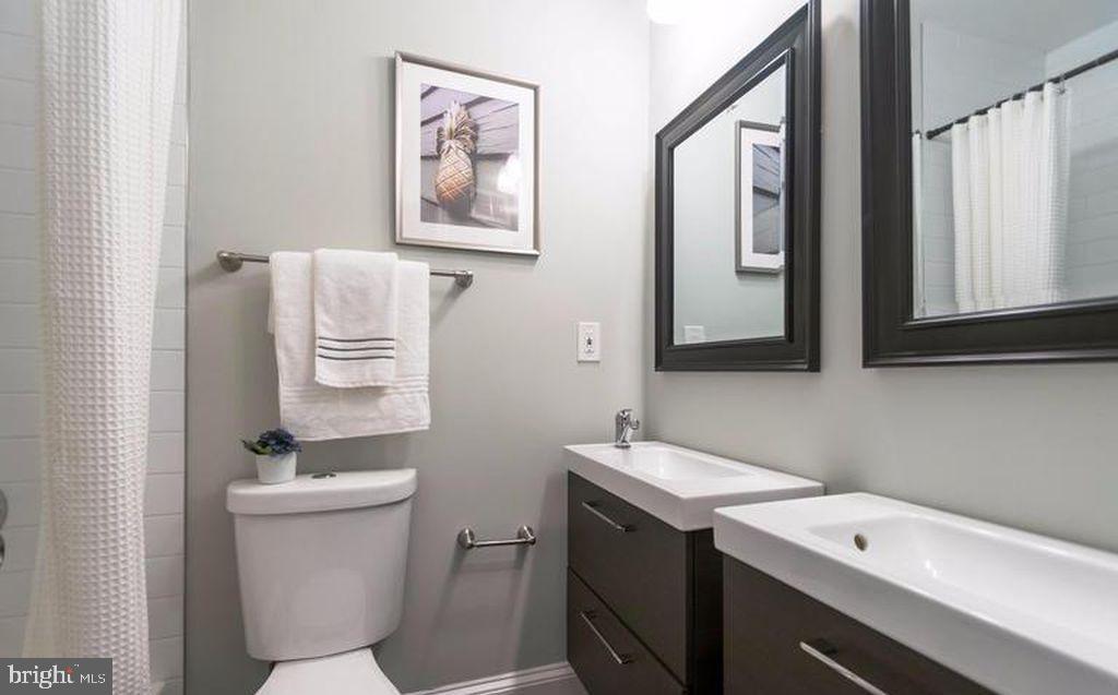 HAMPDEN HISTORIC DISTRICT - Residential Lease