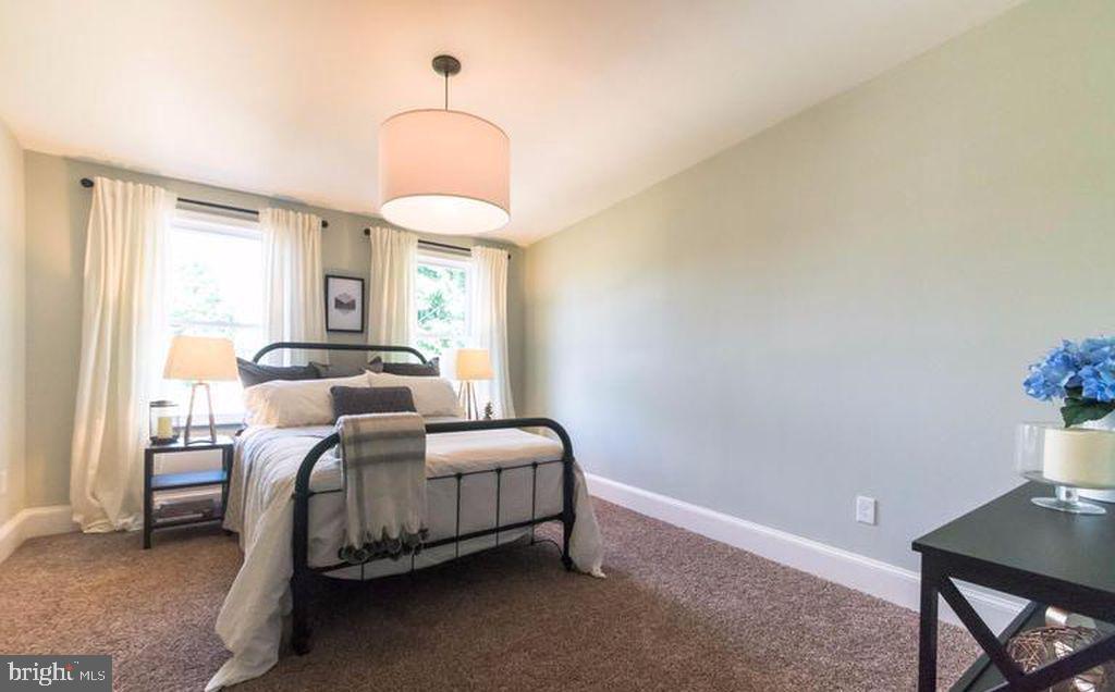 HAMPDEN HISTORIC DISTRICT - Residential Lease