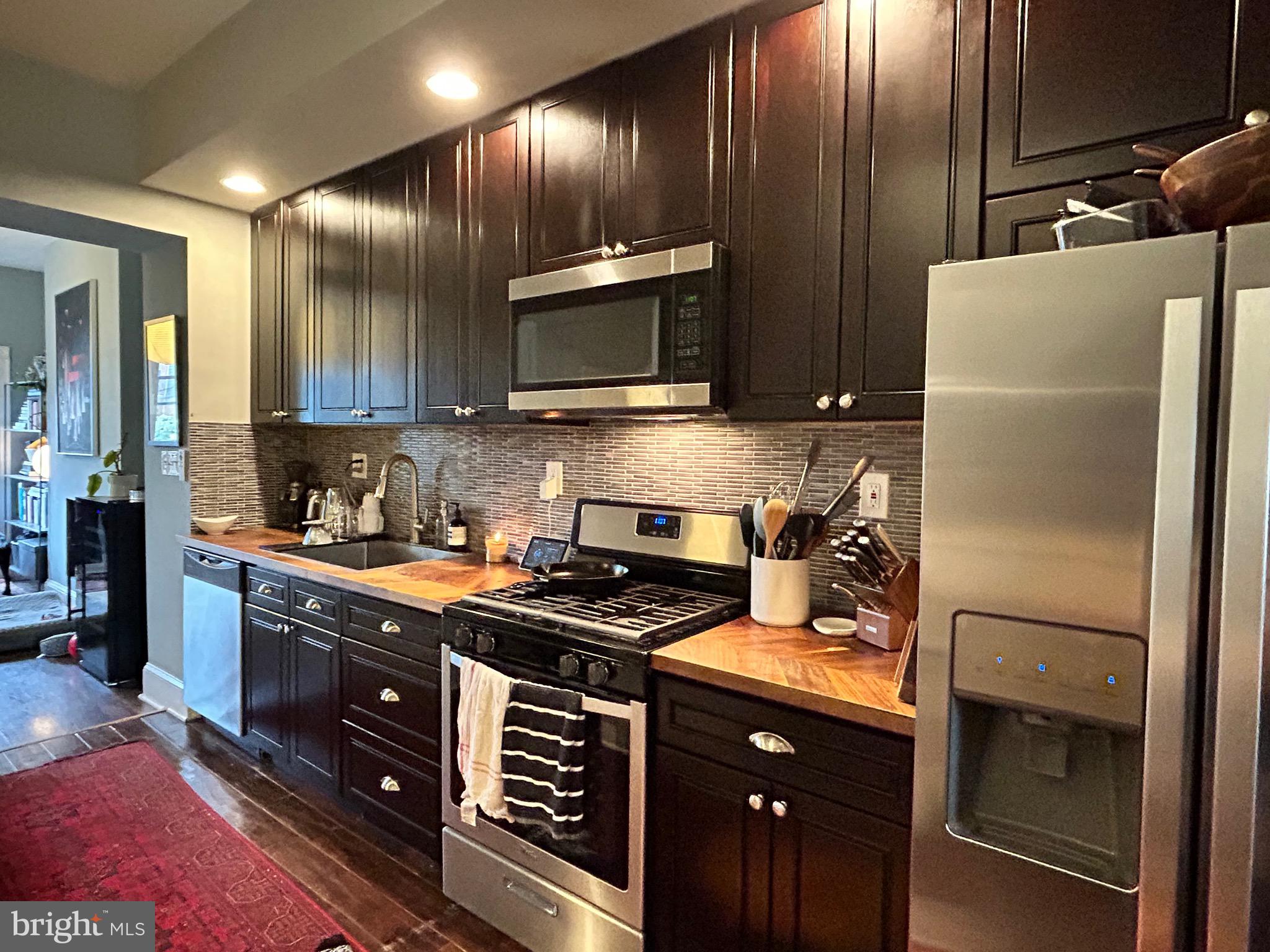 HAMPDEN HISTORIC DISTRICT - Residential Lease