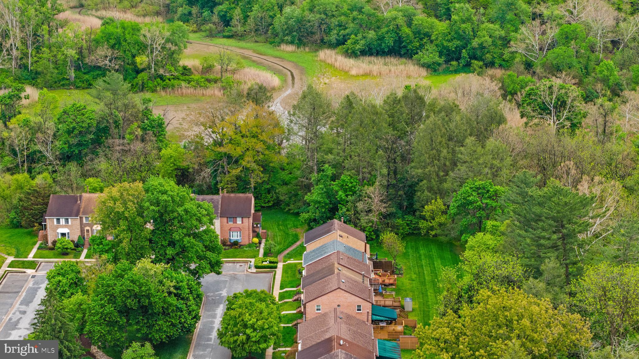 HUNTERS RUN - Residential