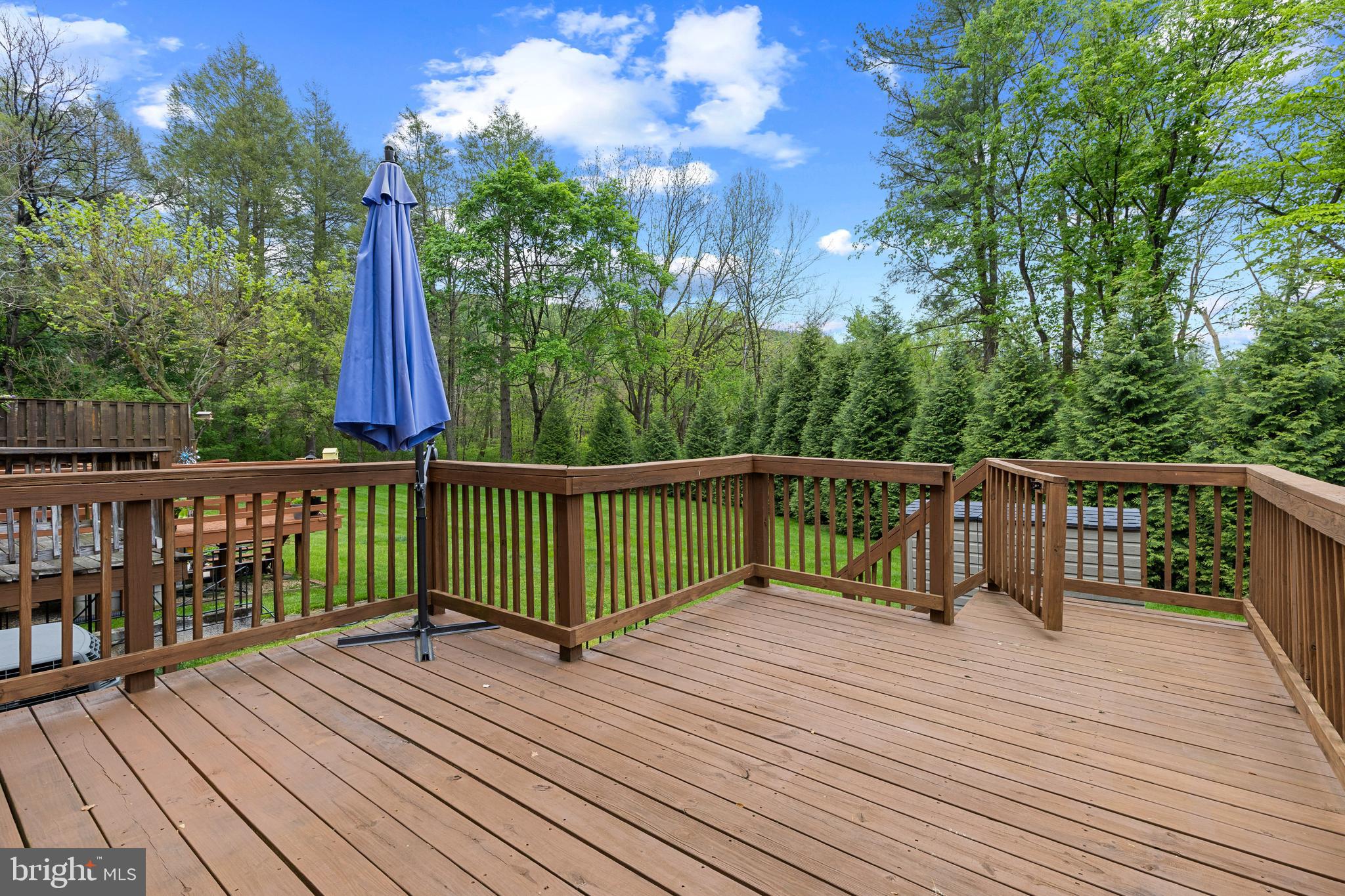 HUNTERS RUN - Residential