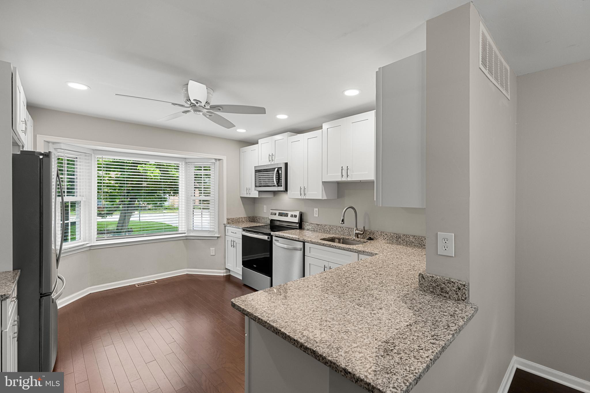 HUNTERS RUN - Residential