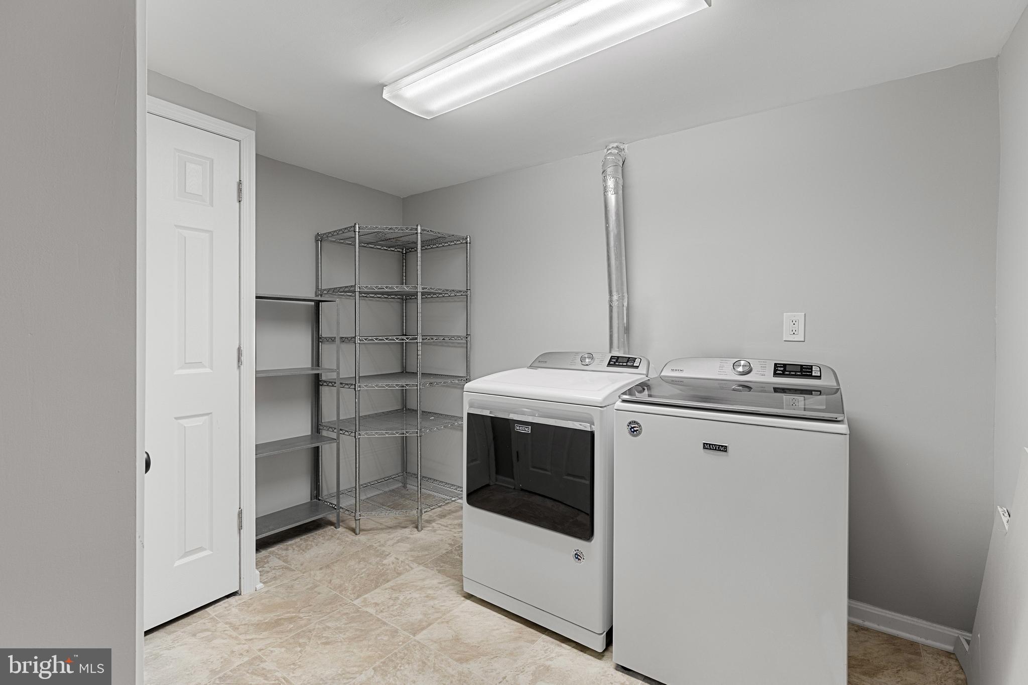 HUNTERS RUN - Residential